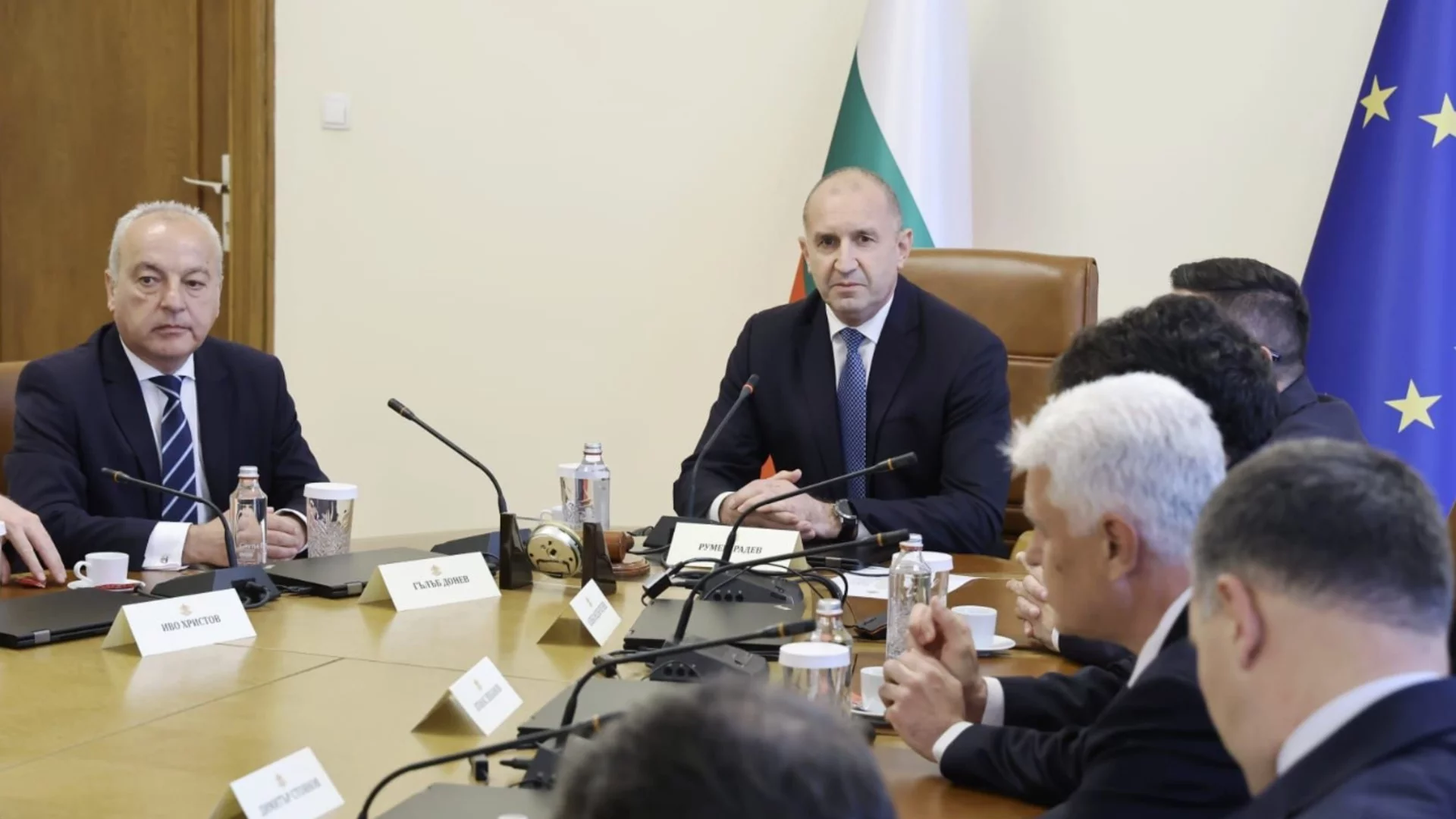 Правителството се готви за избори
