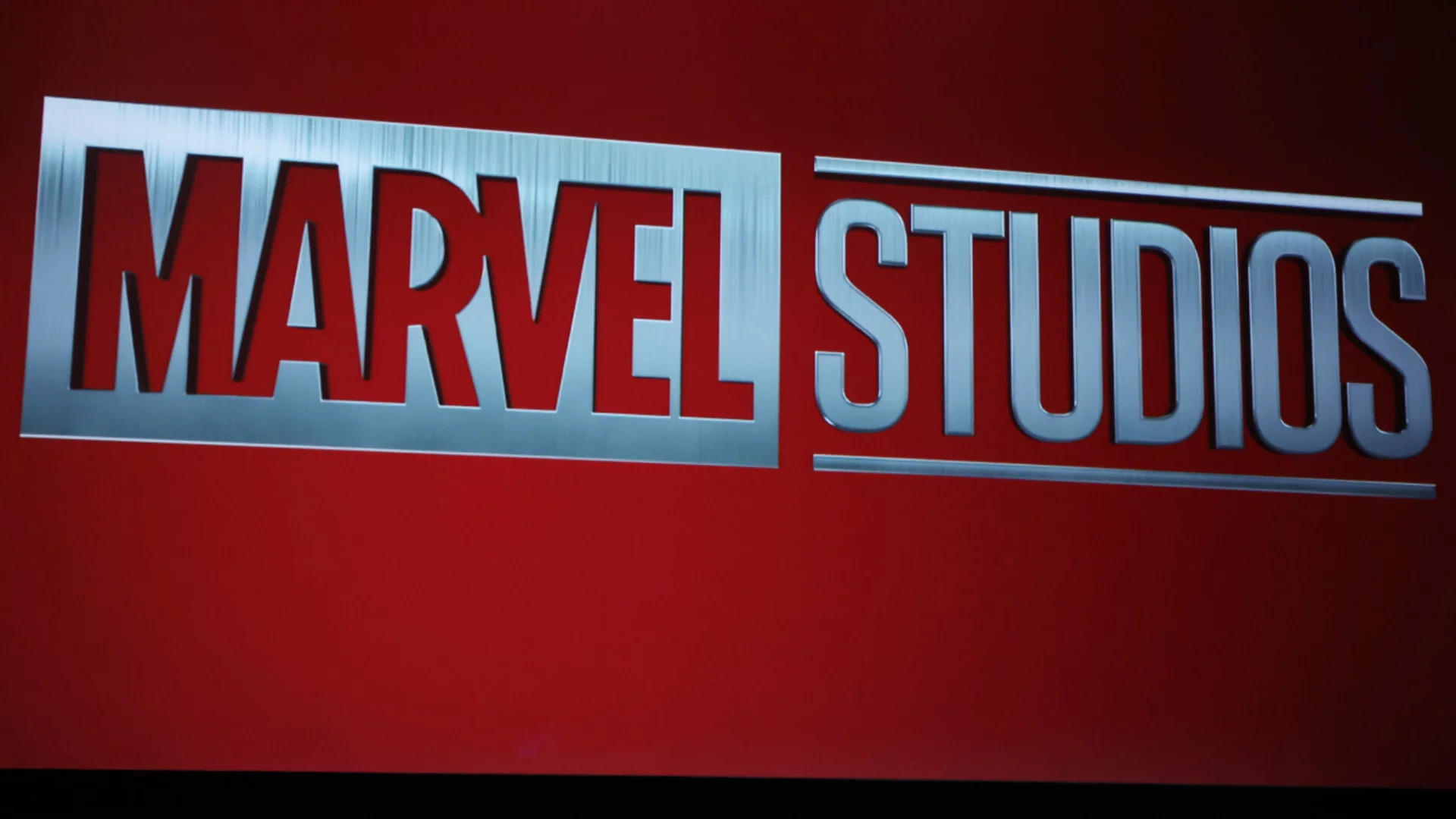 Идеологът на Путин взе на прицел и супергероите на Marvel (ВИДЕО)