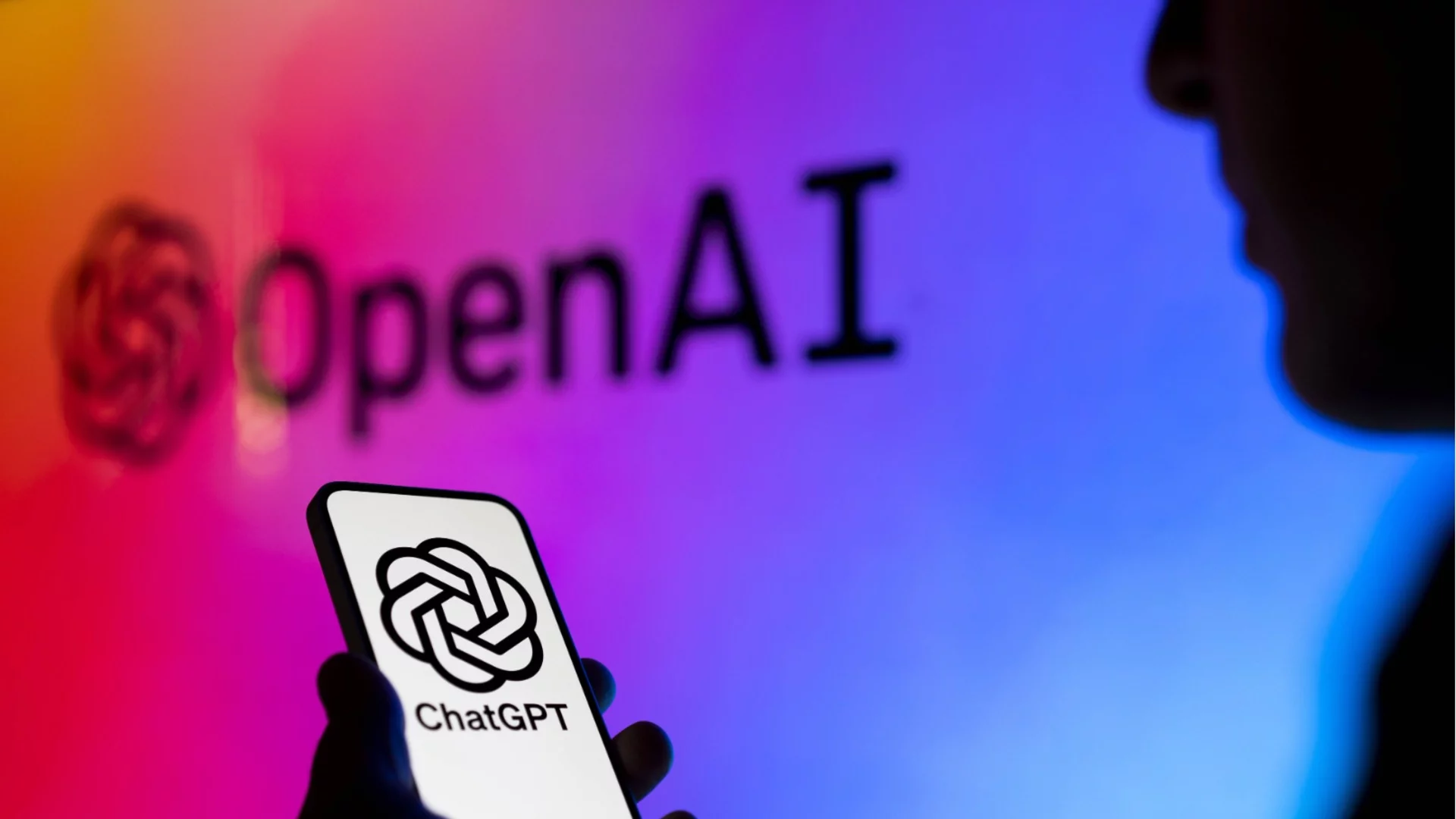 С родителски контрол и нови мерки за сигурност: OpenAI пусна ChatGPT за тийнейджъри