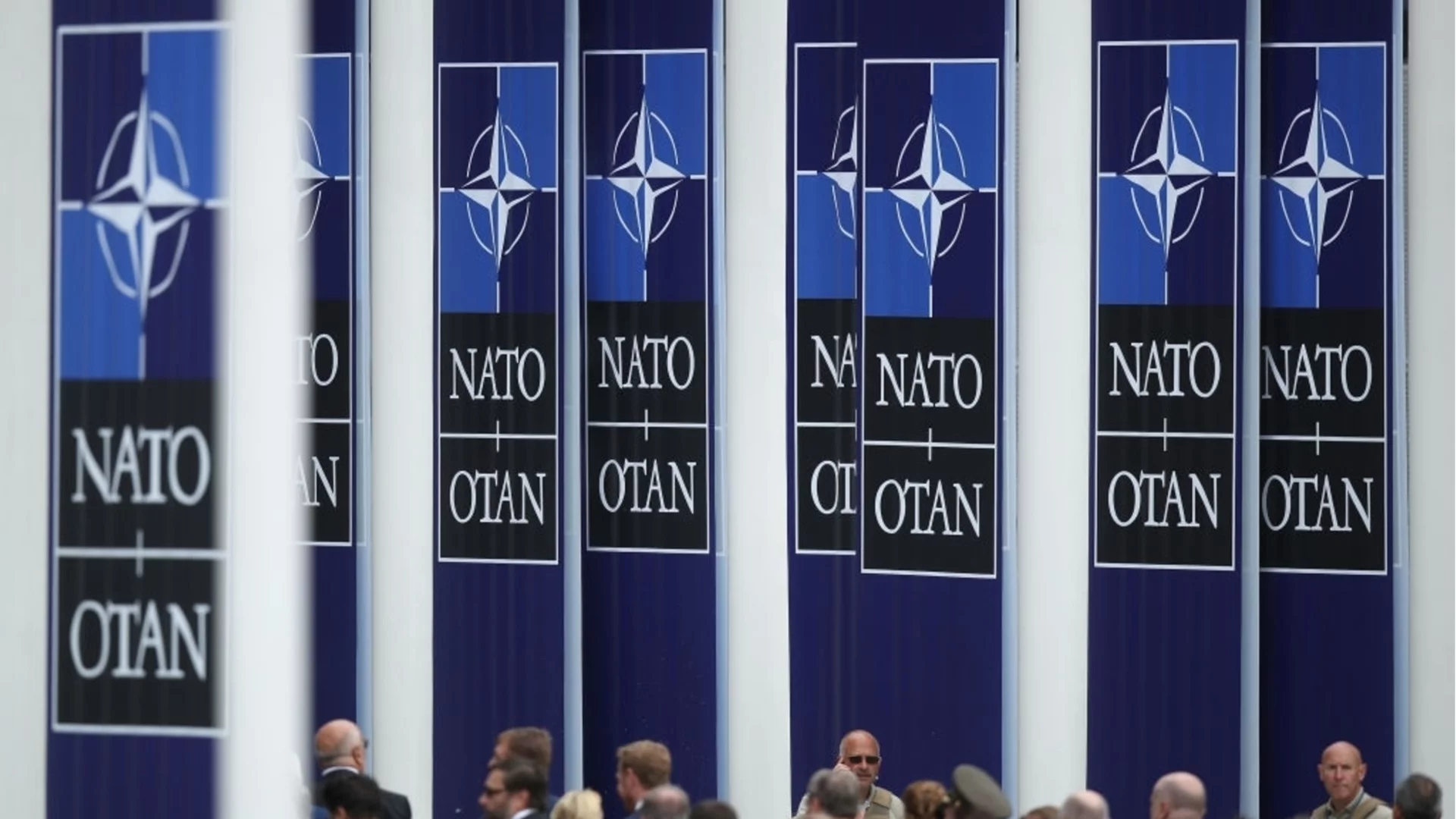 НАТО в готовност и обеща отговор при заплаха за американски военни обекти в Европа