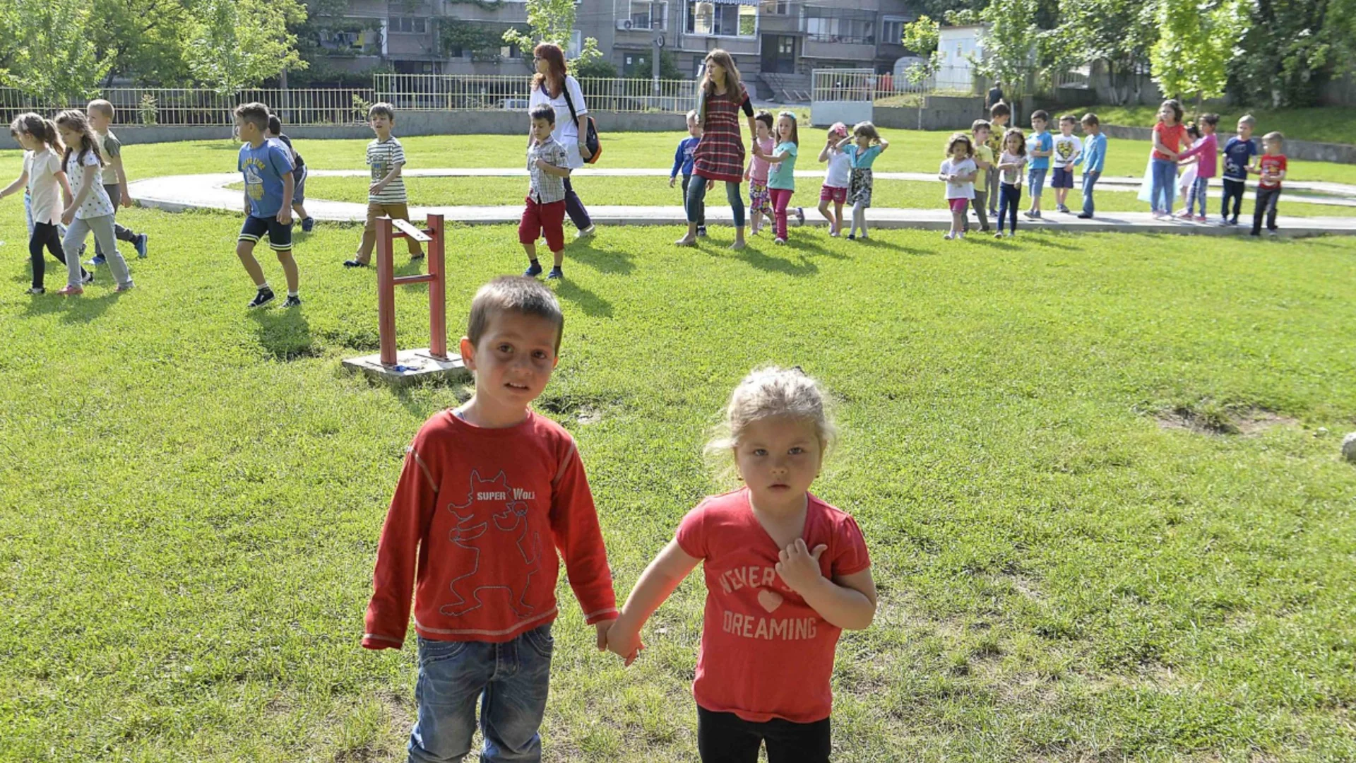 4-годишно дете в безсъзнание в детска градина: Сестра нямало, деляли си я с училище