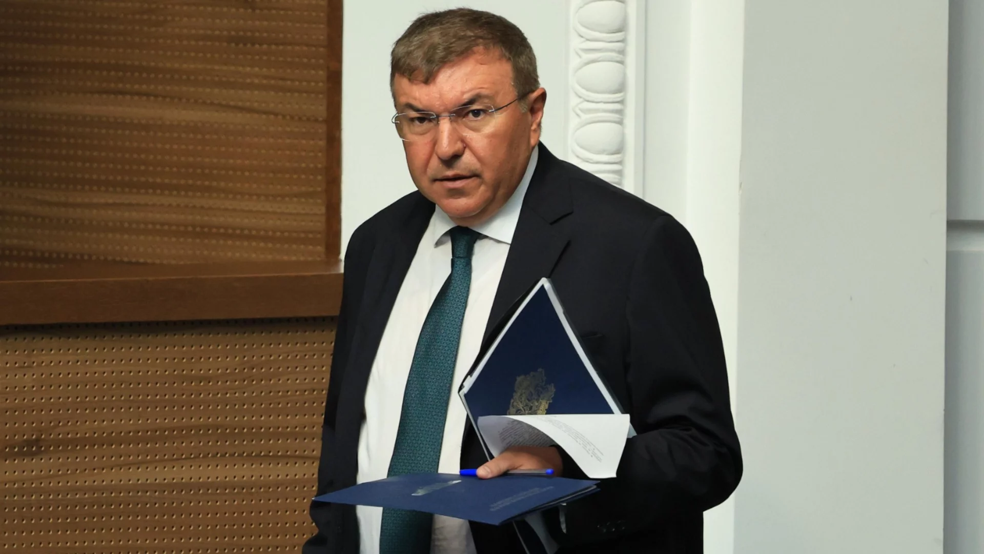 "При 530 случая на морбили, "оптимизират" очите и ръцете на държавата при епидемии": ГЕРБ иска спиране на реформата на РЗИ