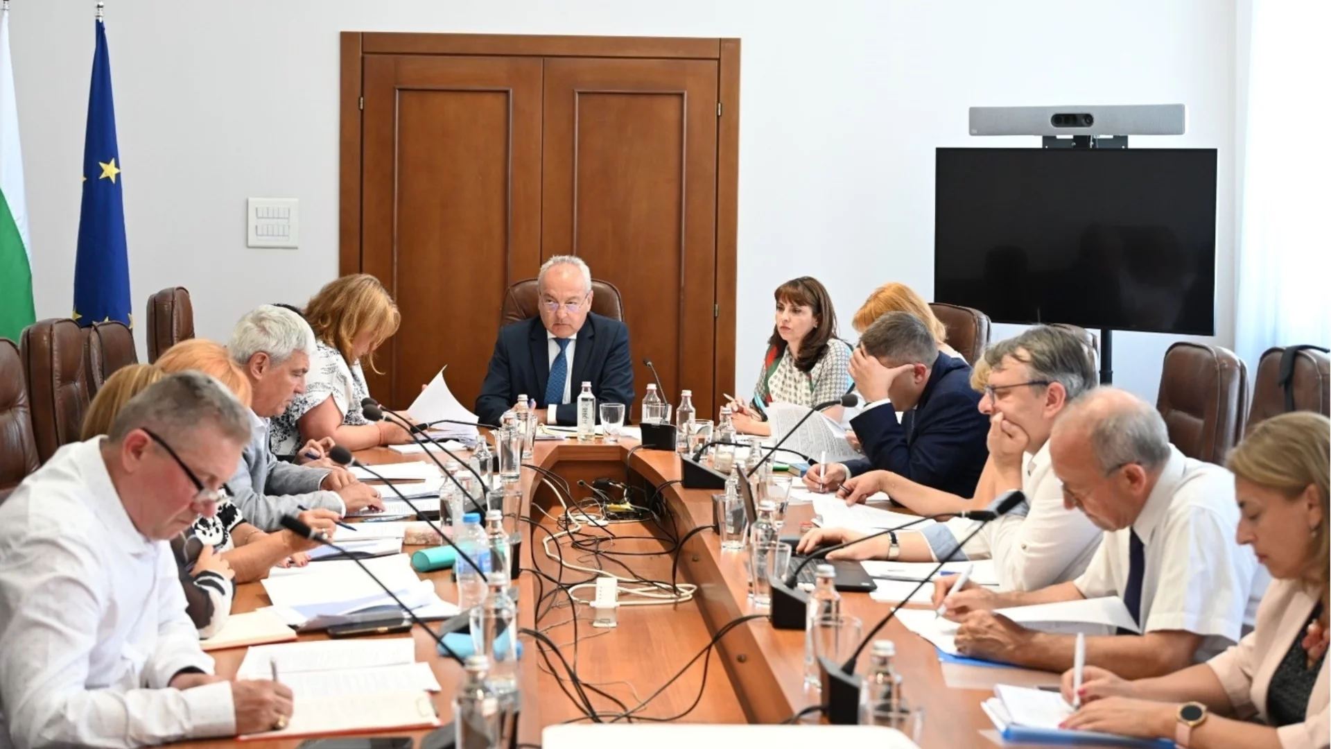 Разговорите за минималната заплата през 2027: Промяна в последния момент