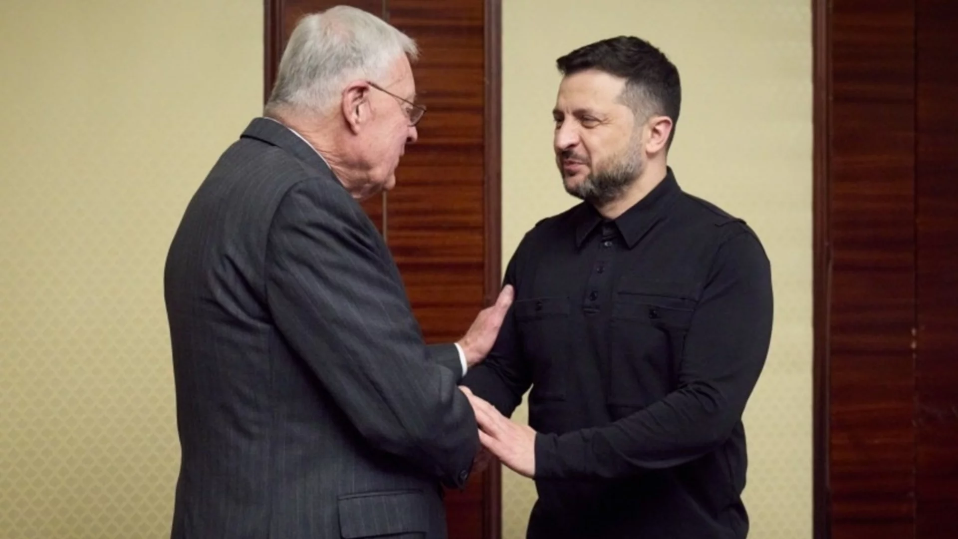 Среща в Киев: Зеленски предложи на човека на Тръмп да купи ракети "Пейтриът"