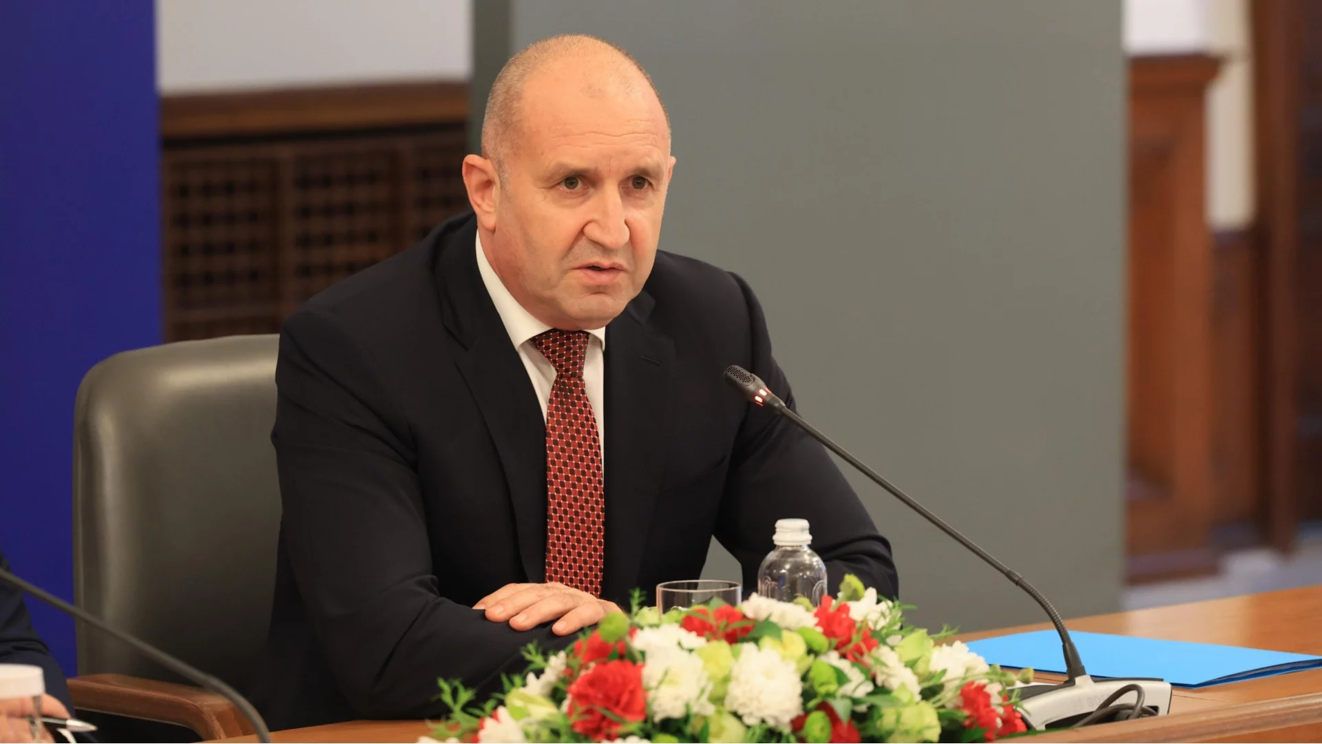 Радев отива в Струмяни след наводненията