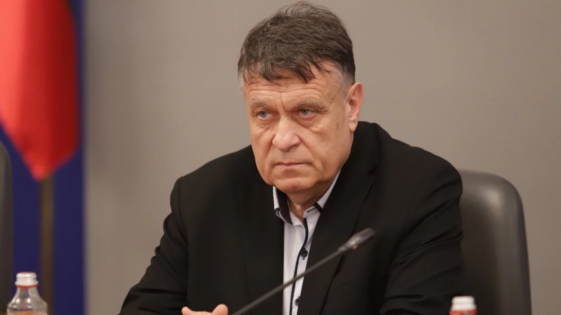 Образователният министър отрече чистка в РУО, до седмица обявява мерки за повишаване на дисциплината в училище 