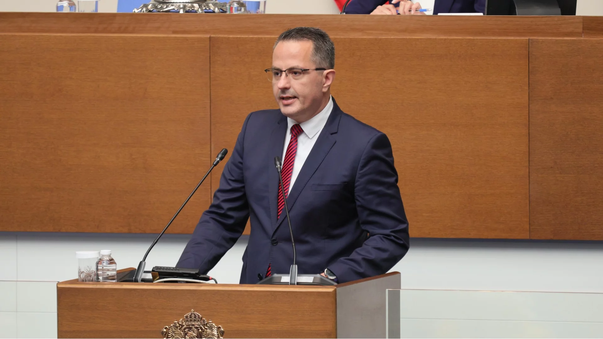 В парламента отрязаха "Възраждане" за дерогация за руски нефт