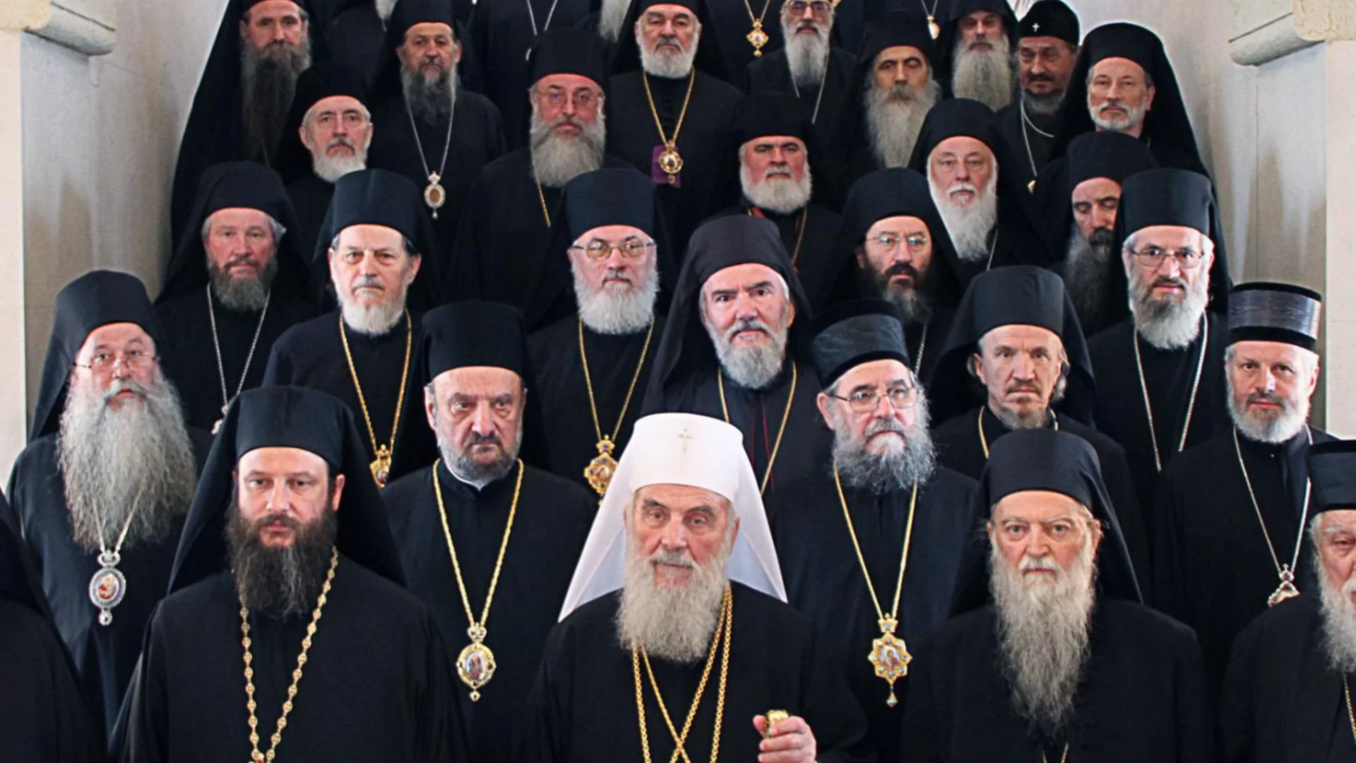 "Сръбски свят" не спи: Митрополит от Сръбската църква благослови учебната година в Черна гора