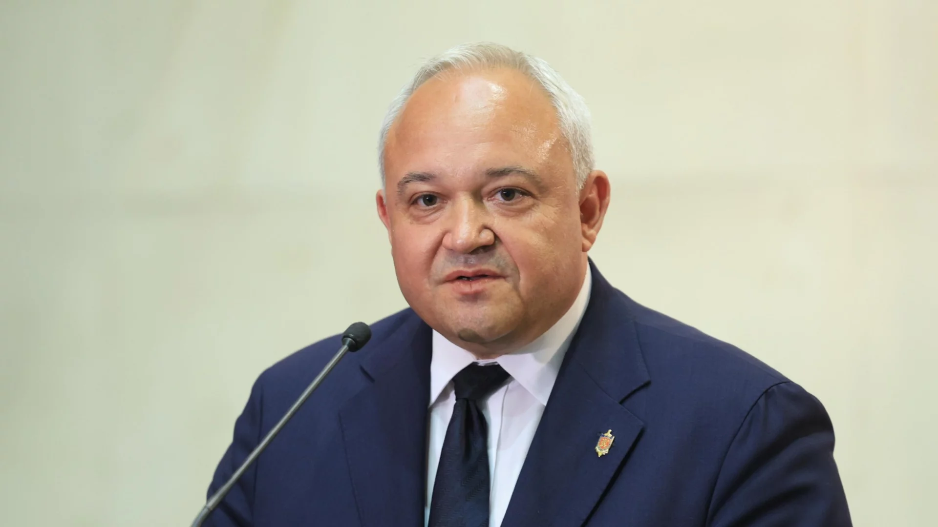 "Поведението й е било странно, но не е налагало задържане": Демерджиев за активистката в Струмяни