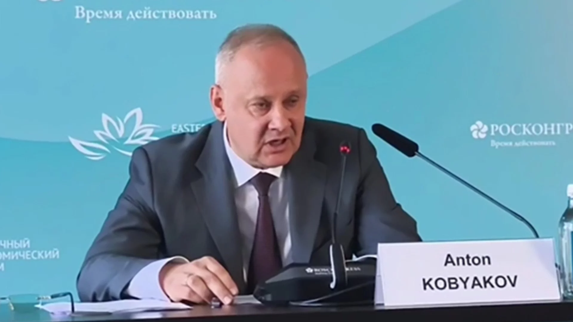 Съветник на Путин: Ще спасим Украйна от изчезване с преселване на руснаци ВИДЕО