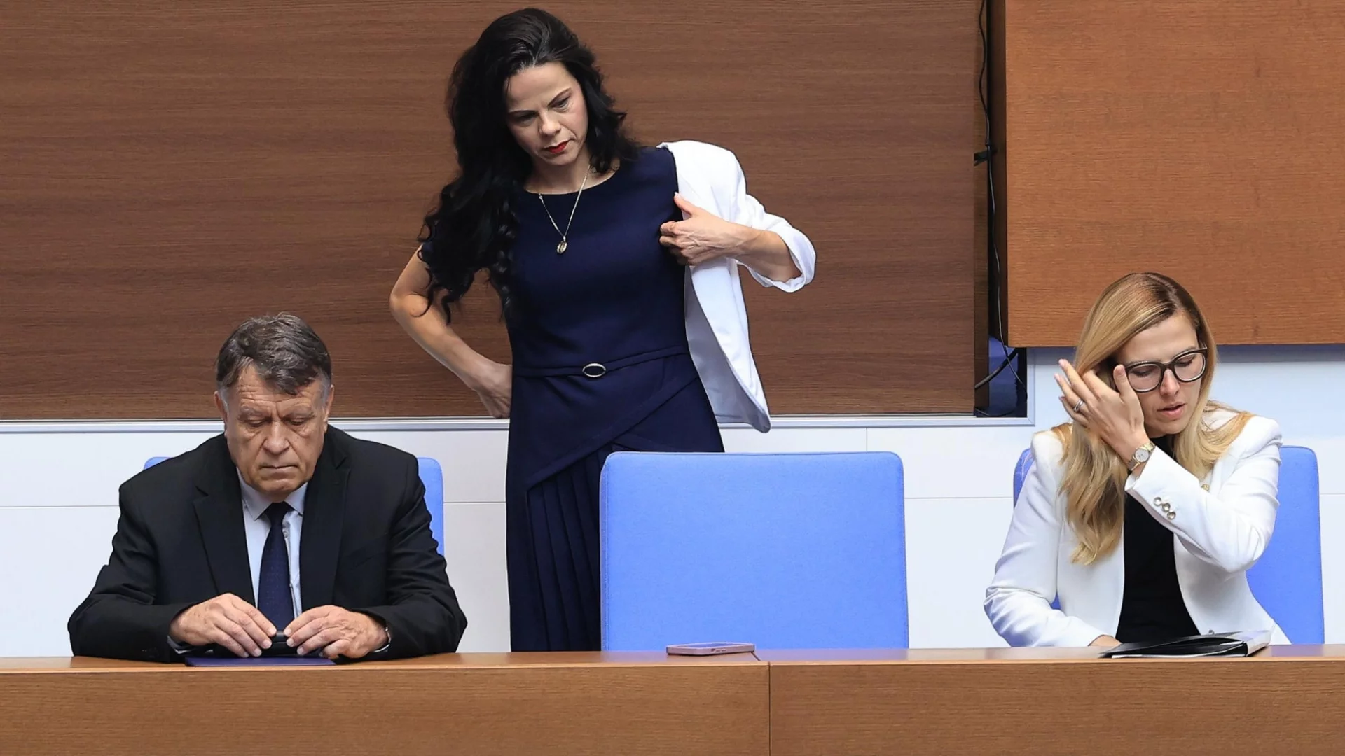 Неразбраната министърка и реформата, от която на никой нищо не му е ясно