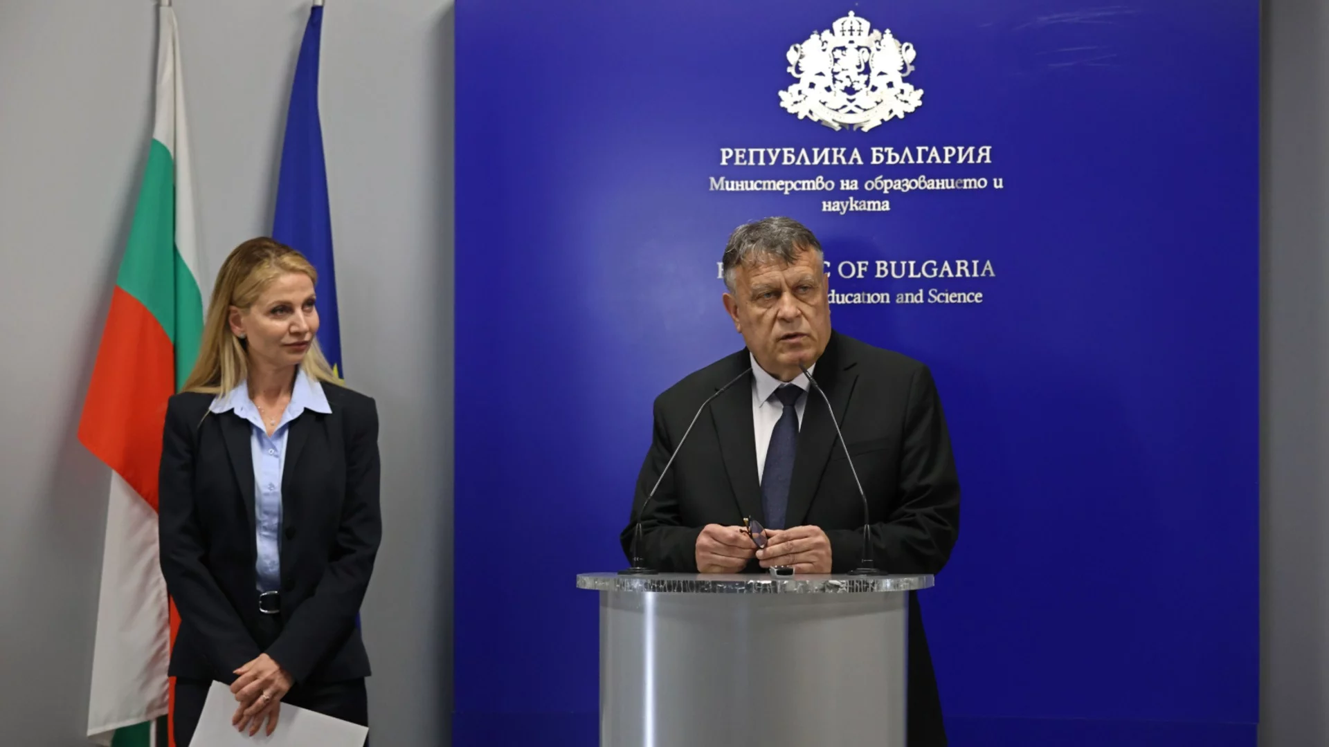 След отчайващите резултати от PISA 2025: Има проблем в образователния модел, готвят мащабни реформи