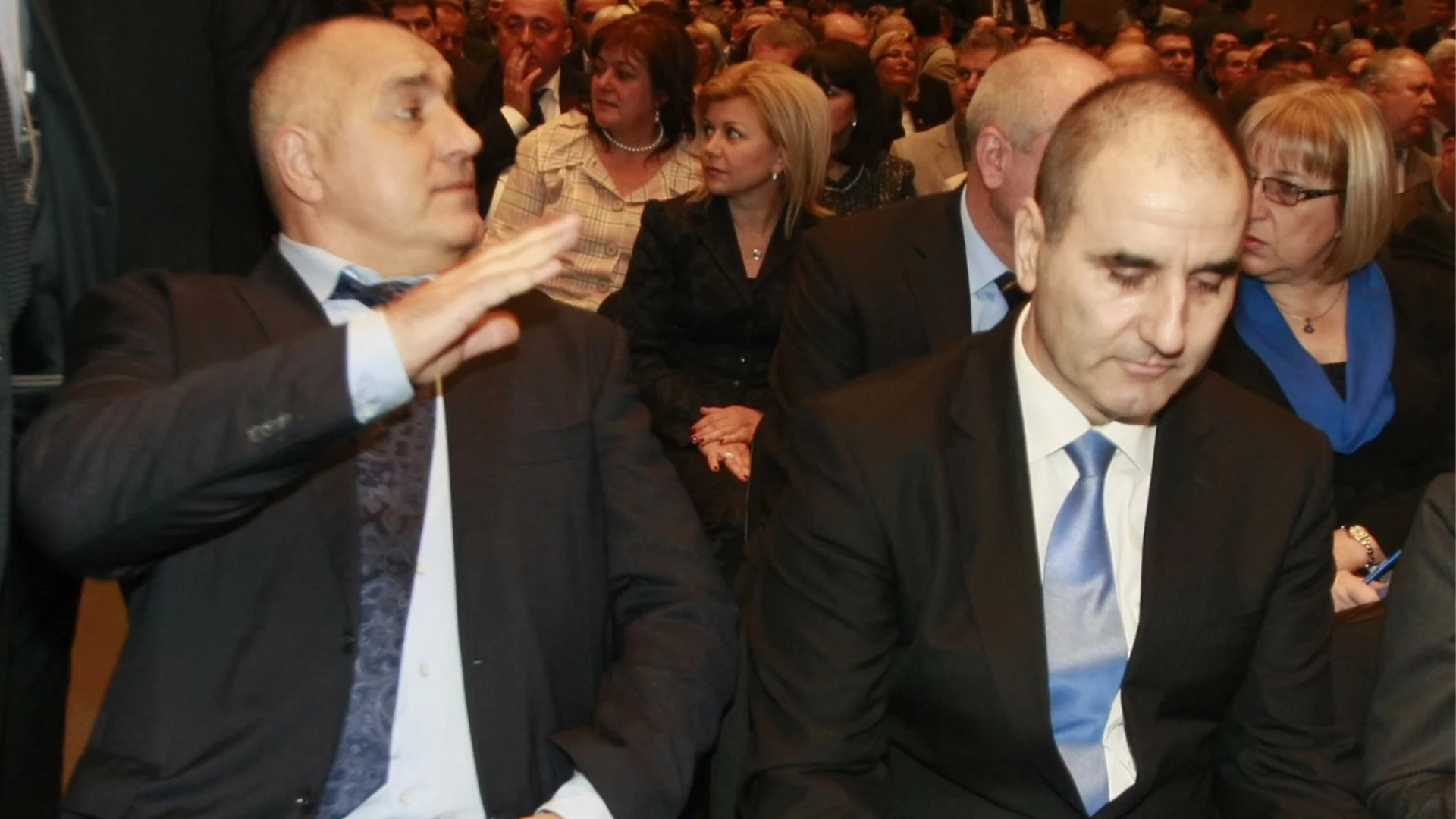 Цветанов за решението на Борисов: Това не е стратегия, а отстъпление