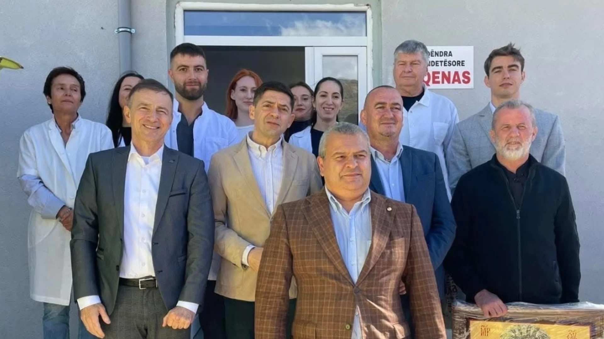 Нови безплатни прегледи за българите в Албания: Радев благодари на Фондация "Българска памет"