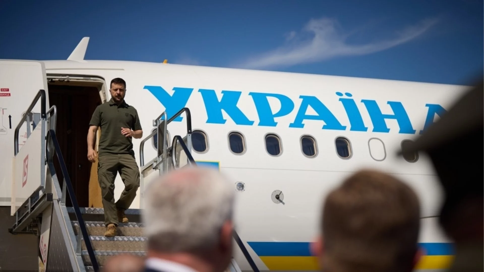 Дрон атакувал самолета на Зеленски при излитането му от Молдова за Норвегия