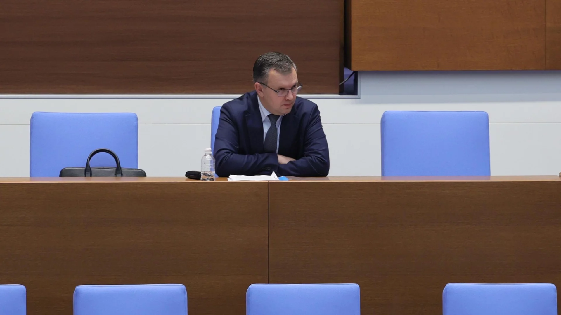 Парламентът прие мерки срещу делата шамари