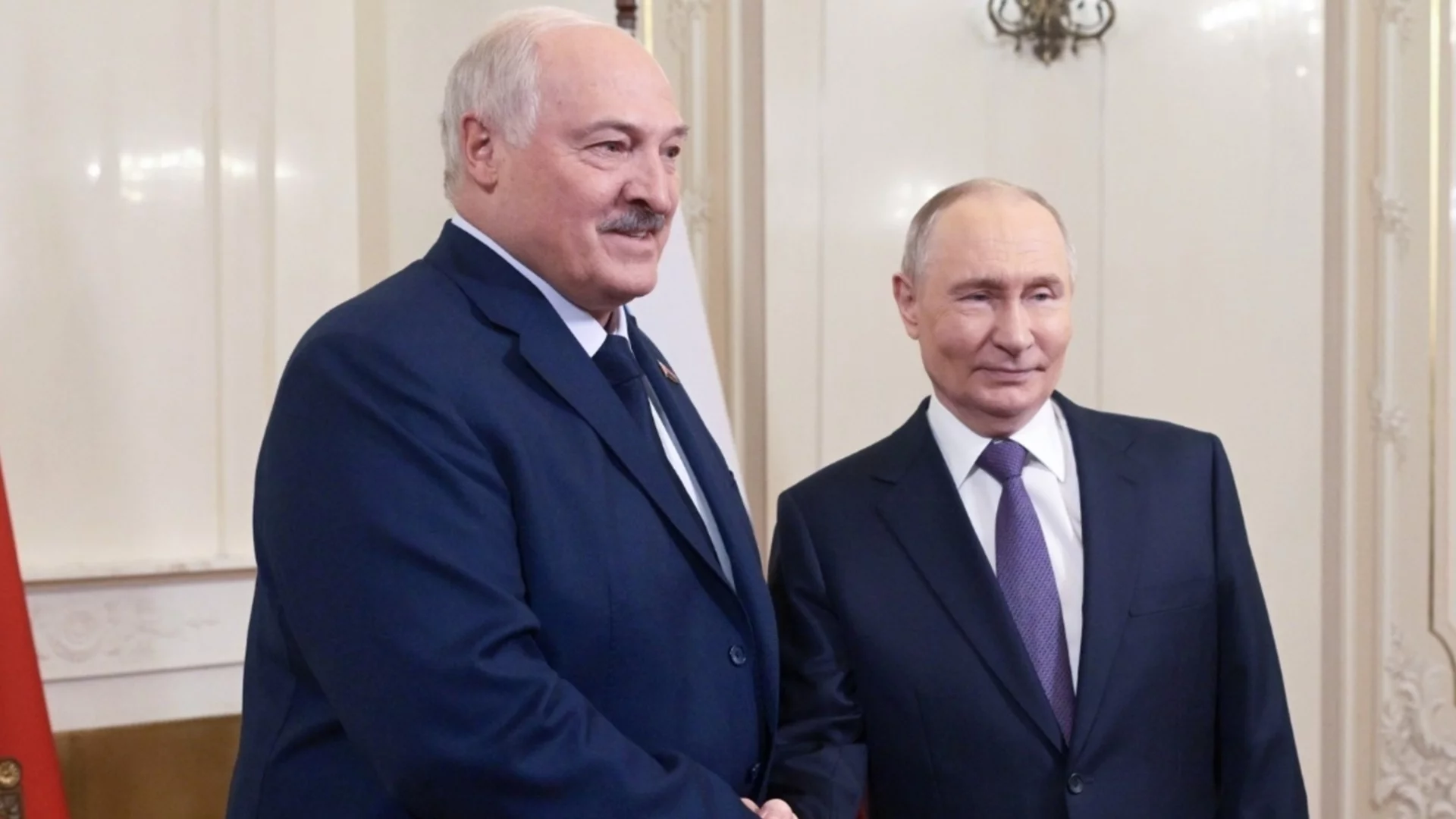 Лукашенко ще "разтърси" армията на Беларус, не изключва мобилизация
