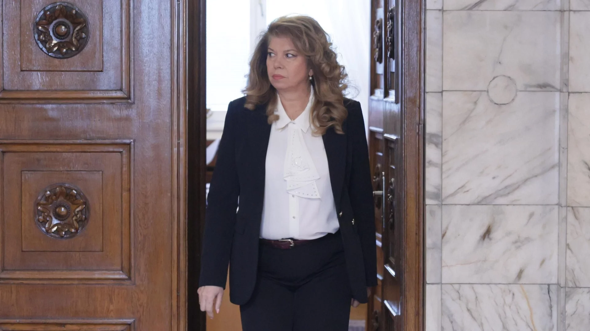 Докато Йотова се чуди за КСНС, Politico посочи българска връзка в атаката с руски дрон в Лайпциг