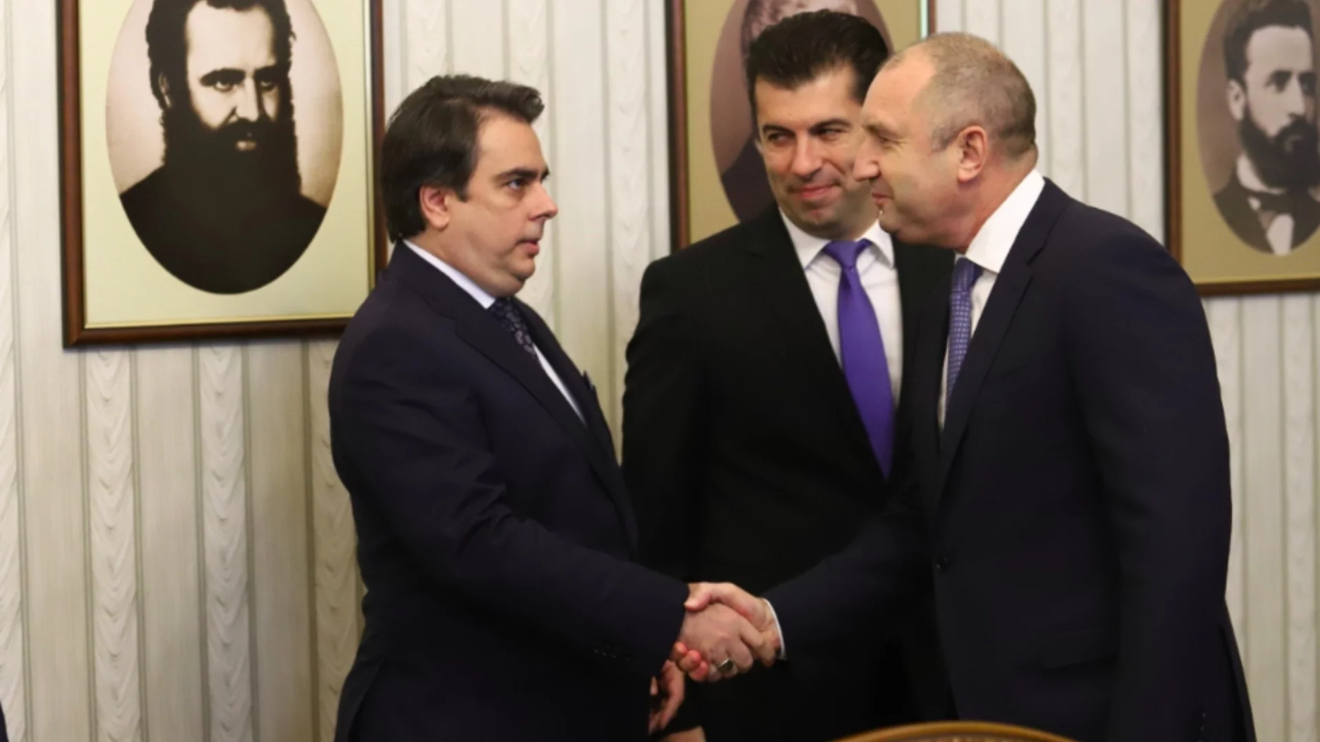 Защо ПП подкрепи Румен Радев за президент през 2021 година? Асен Василев отговори: Грешна преценка