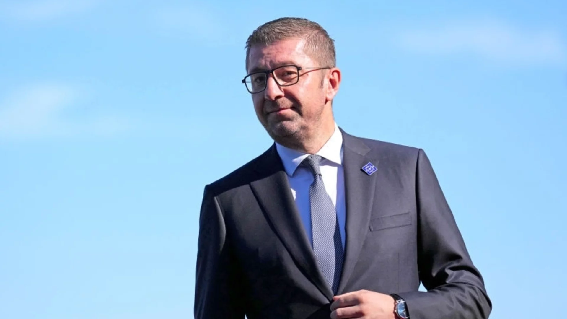 „Писа, че съм свиня и че ще ме заколи на площада": Зачестяват случаите на гняв и заплахи срещу Мицкоски