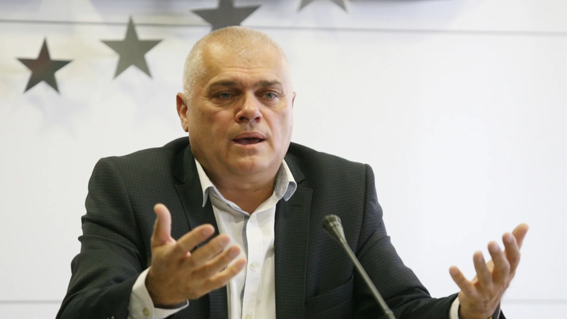 Бивш вътрешен министър за взривовете в ЕМКО: Присъствието на ДАНС и СОБТ показва, че службите работят и по версия за външна намеса