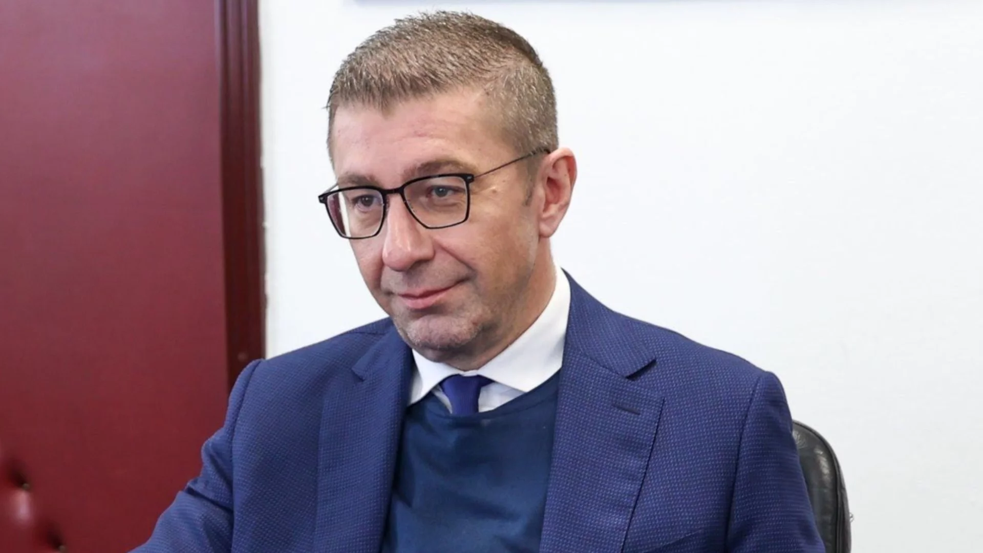 Мицкоски няма време за България: Ще има срещи на "ултрависоко ниво" със САЩ
