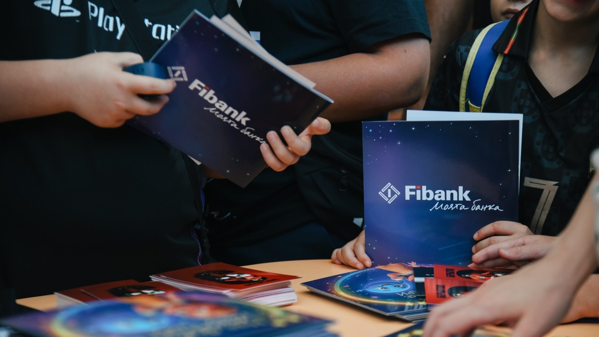 Fibank подкрепя „Бербатов: Разкодиране“