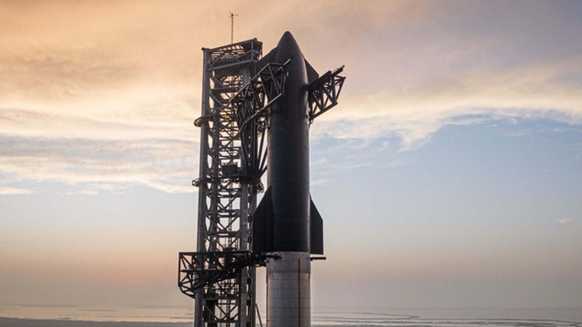 Ракетата на SpaceX, която ще помогне за колонизацията на Марс и Луната, ще бъде изстреляна на 22 септември (Подробности)