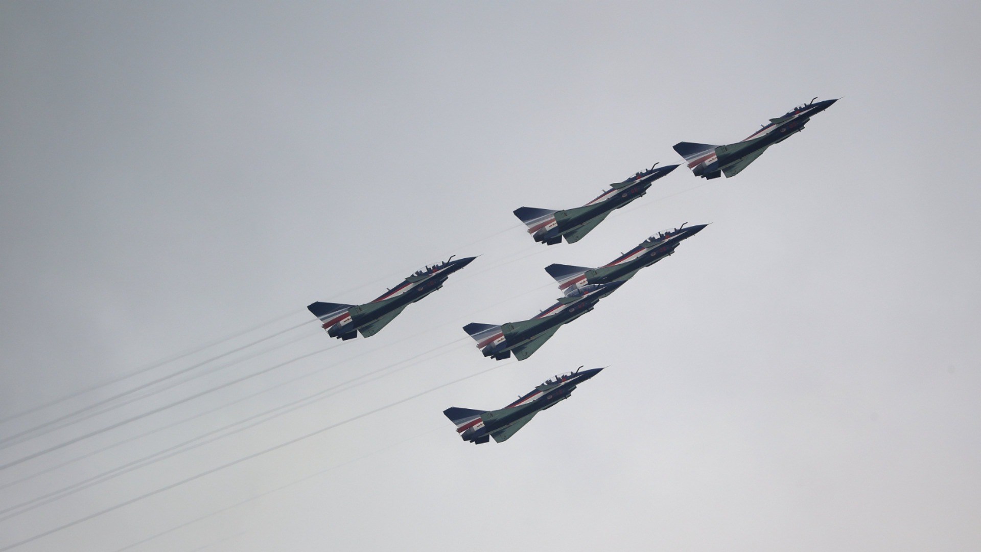 Китай разполага стратегически ядрени бомбардировачи H-6N с балистични ракети в Тихия океан