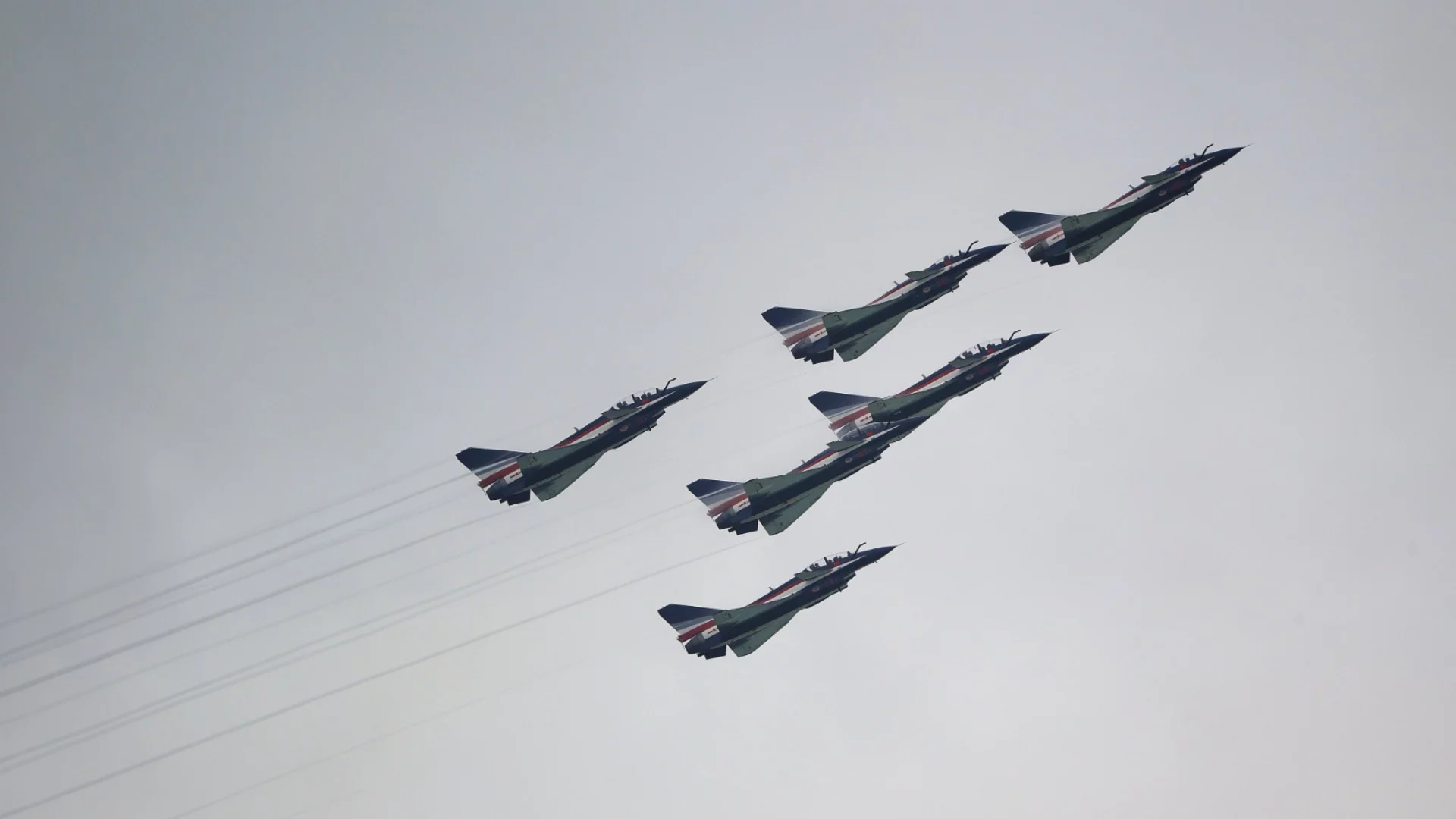 Китай разполага стратегически ядрени бомбардировачи H-6N с балистични ракети в Тихия океан