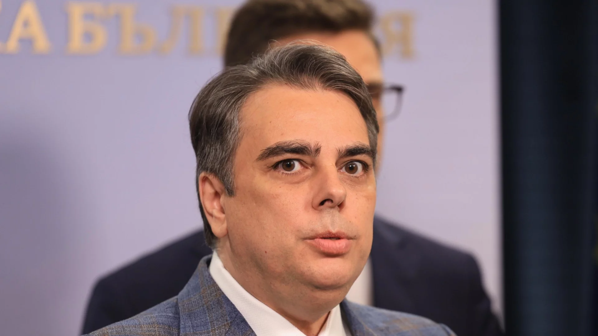 "ДАНС покровителства групи срещу децата": ПП прехвърлиха топката към Радев за "Петрохан" (ВИДЕО)