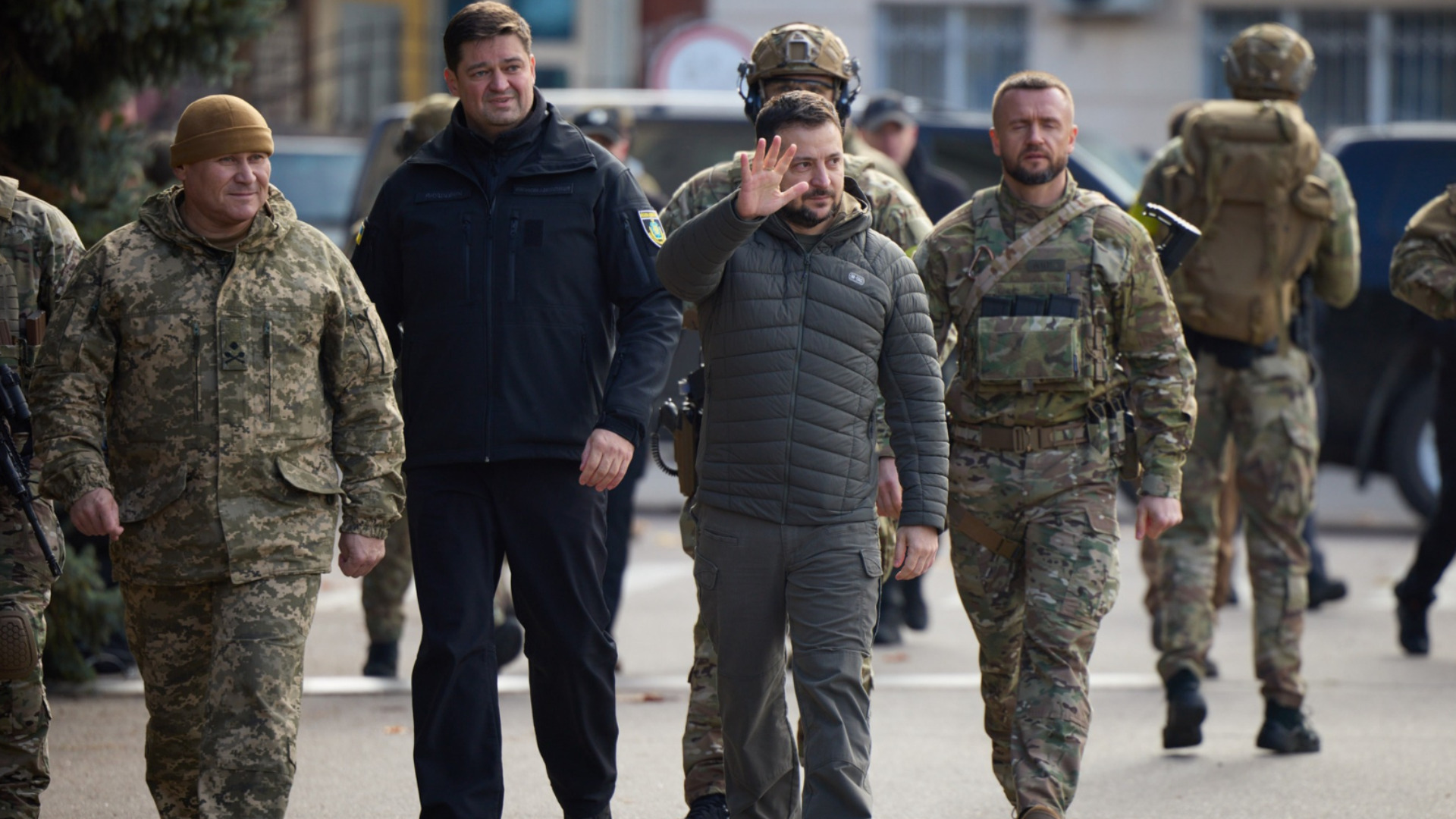 Мисля, че имам силни бодигардове, но ще видим
