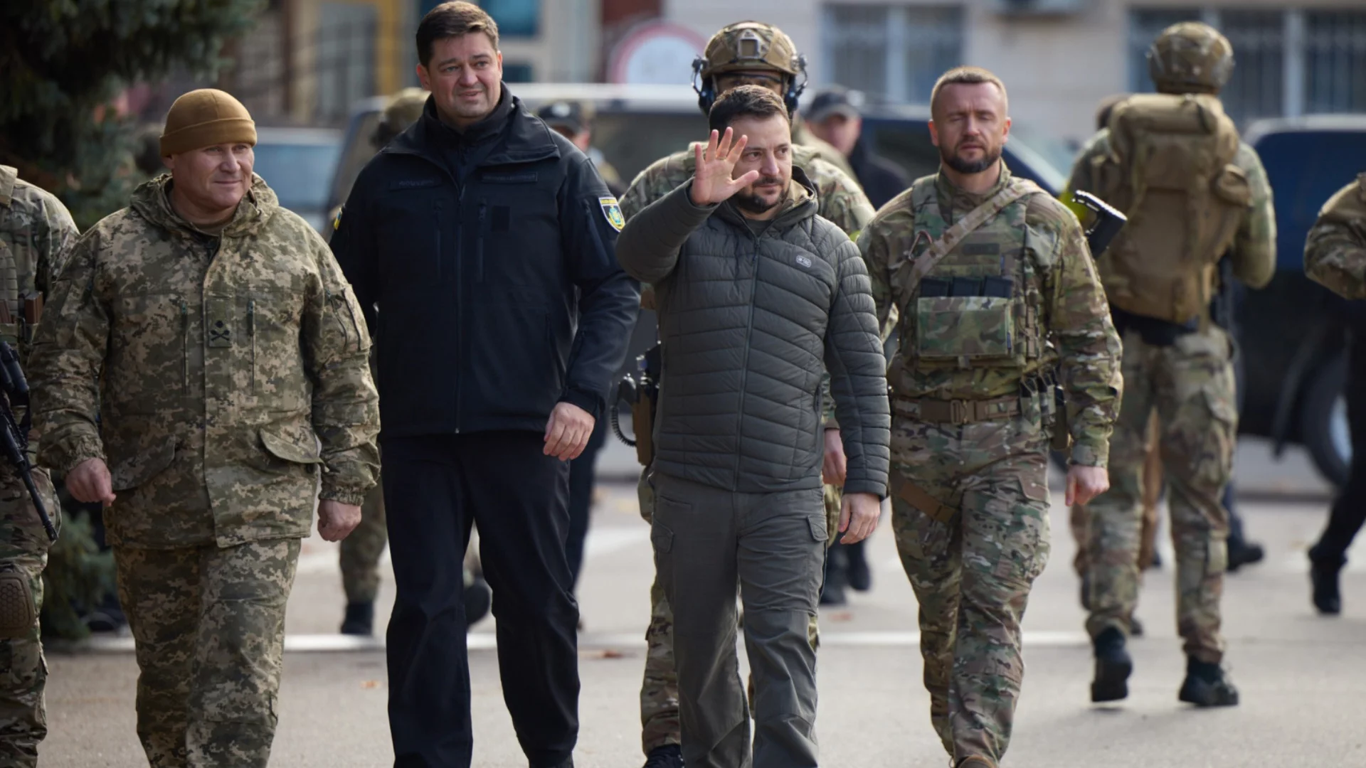 Мисля, че имам силни бодигардове, но ще видим