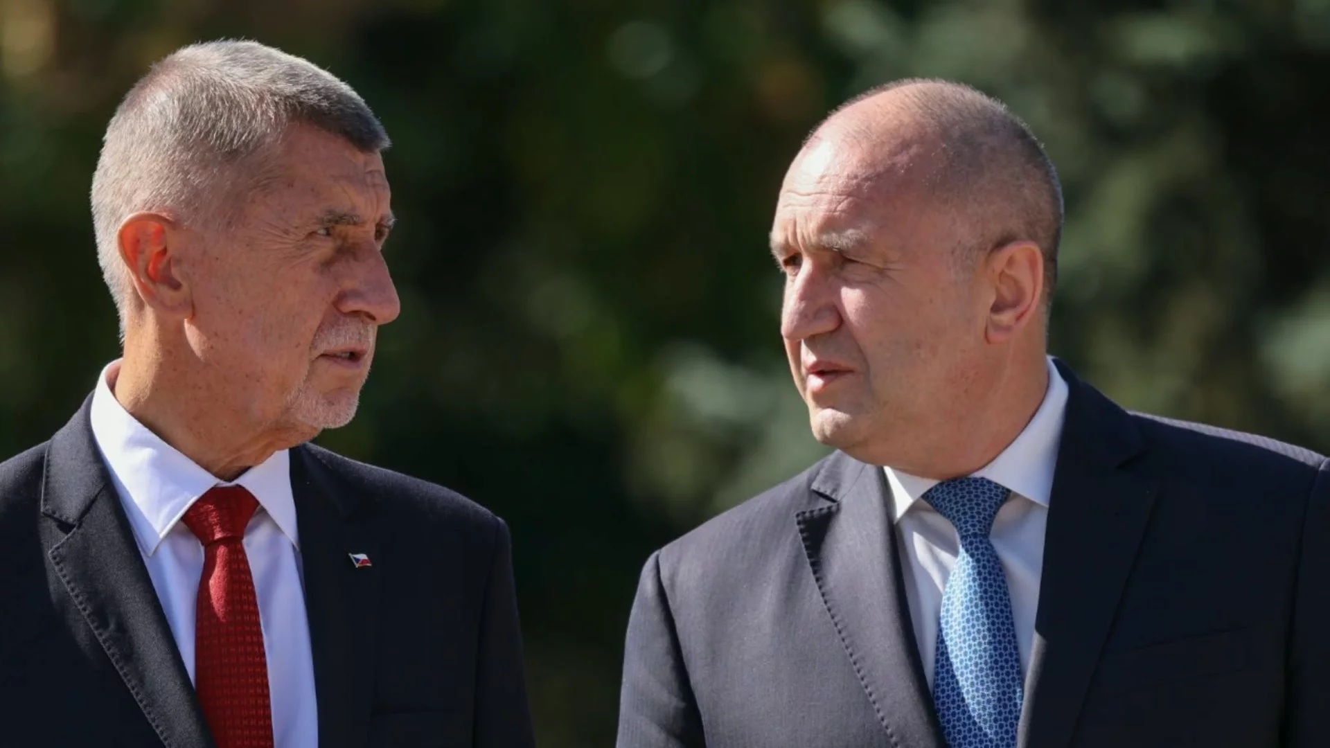"Трябва ревизия на европейската система за търговия с емисии": Радев и Бабиш съюзници срещу ETS2 (ВИДЕО)