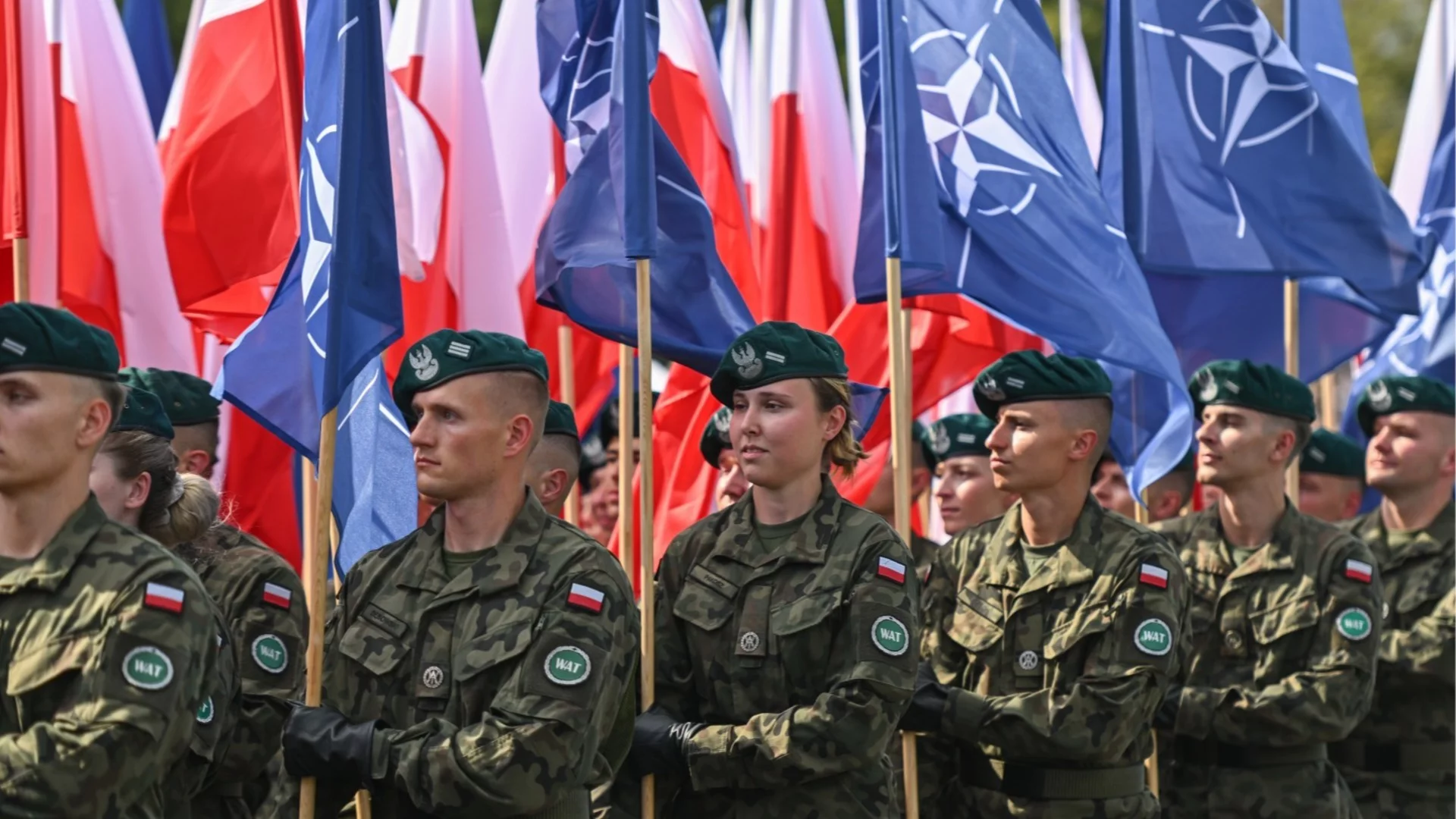 Руските дронове не свършват: Полша праща военни и гради противовзривни стени по границата с Украйна (ВИДЕО)