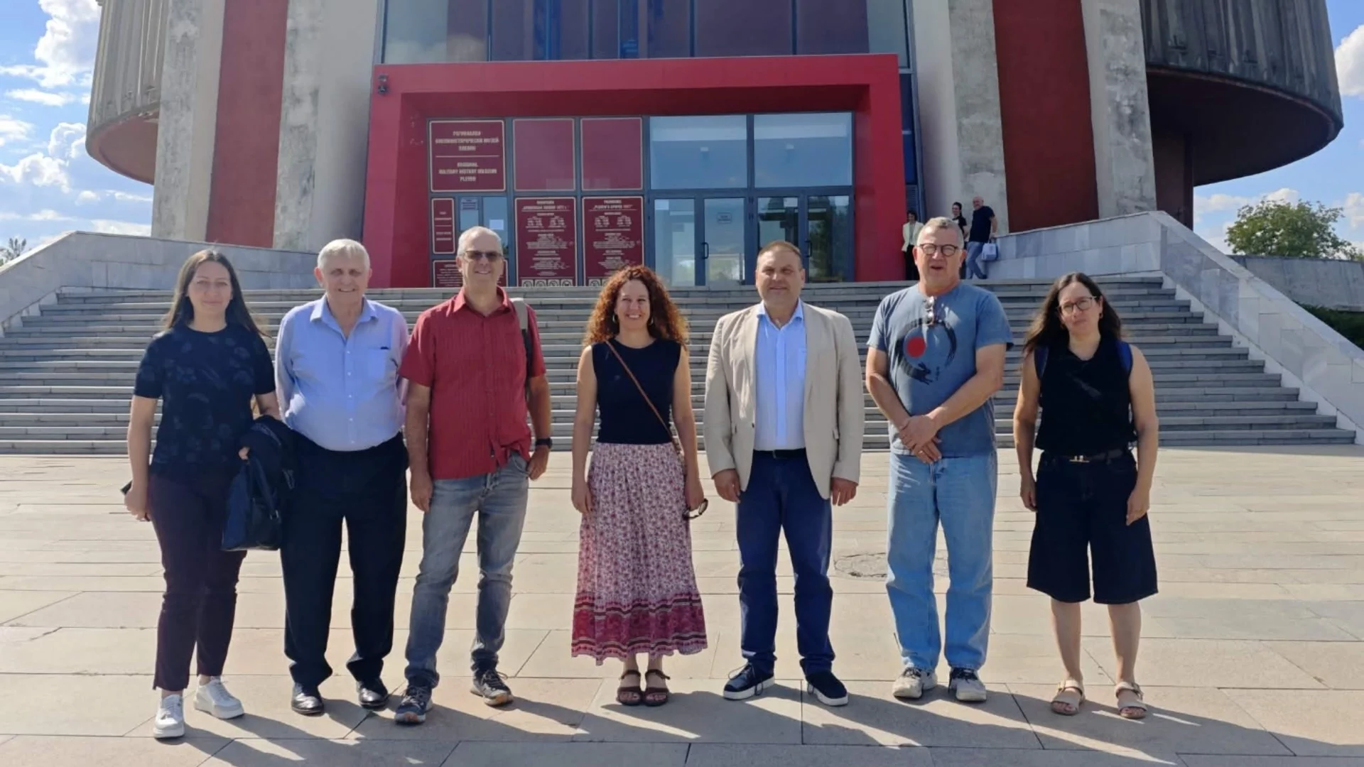 Археолози от университета в Тел Авив посетиха Плевен