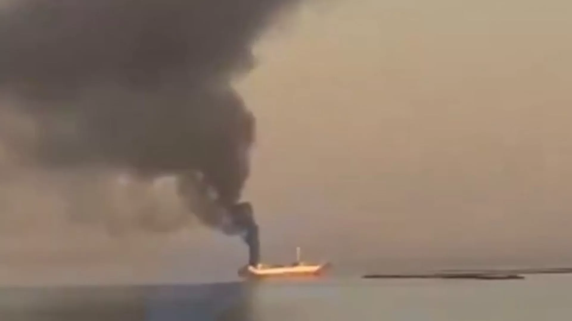 Руски дрон подпали турски кораб в Дунав и уби капитана му (ВИДЕО)