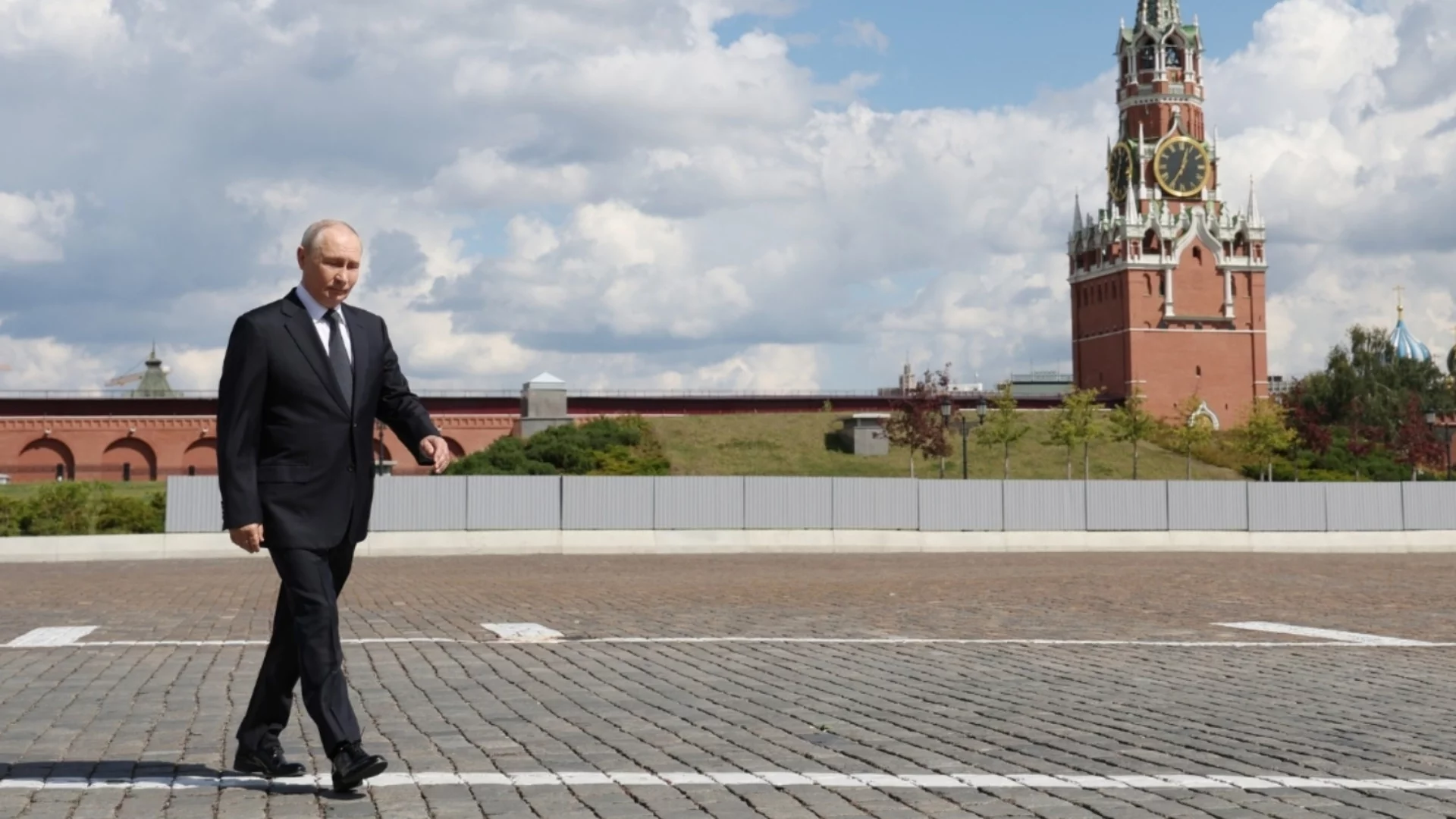 Самозаблудата на Запада как Путин да бъде принуден да отстъпи от Украйна: Анализ във Foreign Policy