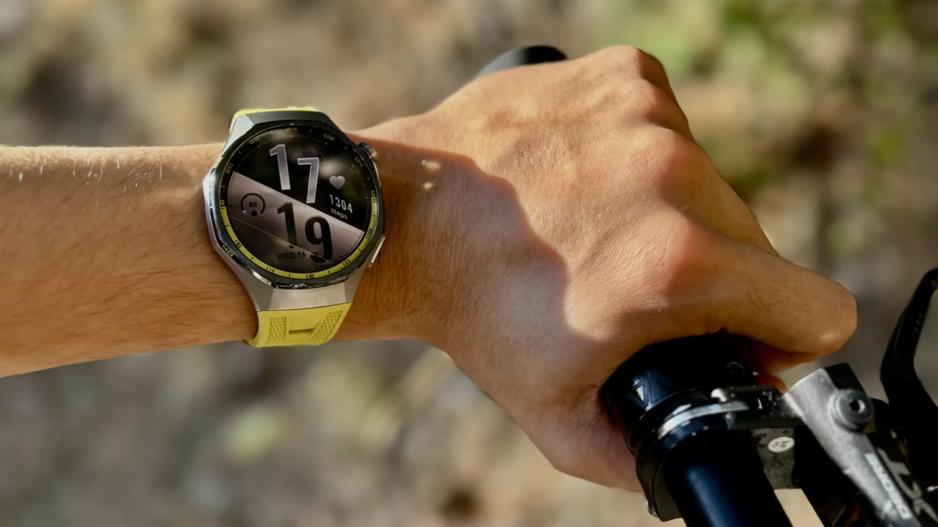 HUAWEI Watch GT7 Pro впечатлява с издръжливост, точност и надеждност