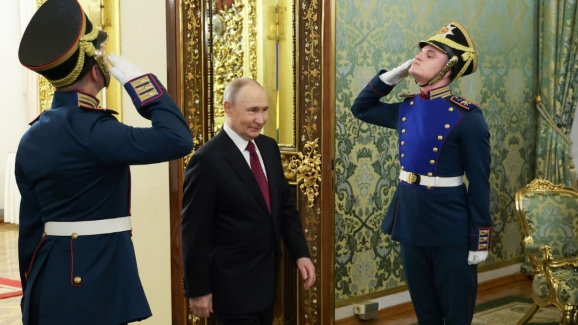 "Нека живеем задружно, иначе ние също ще трябва да отговорим": Путин и новата му порция басни (ВИДЕО)