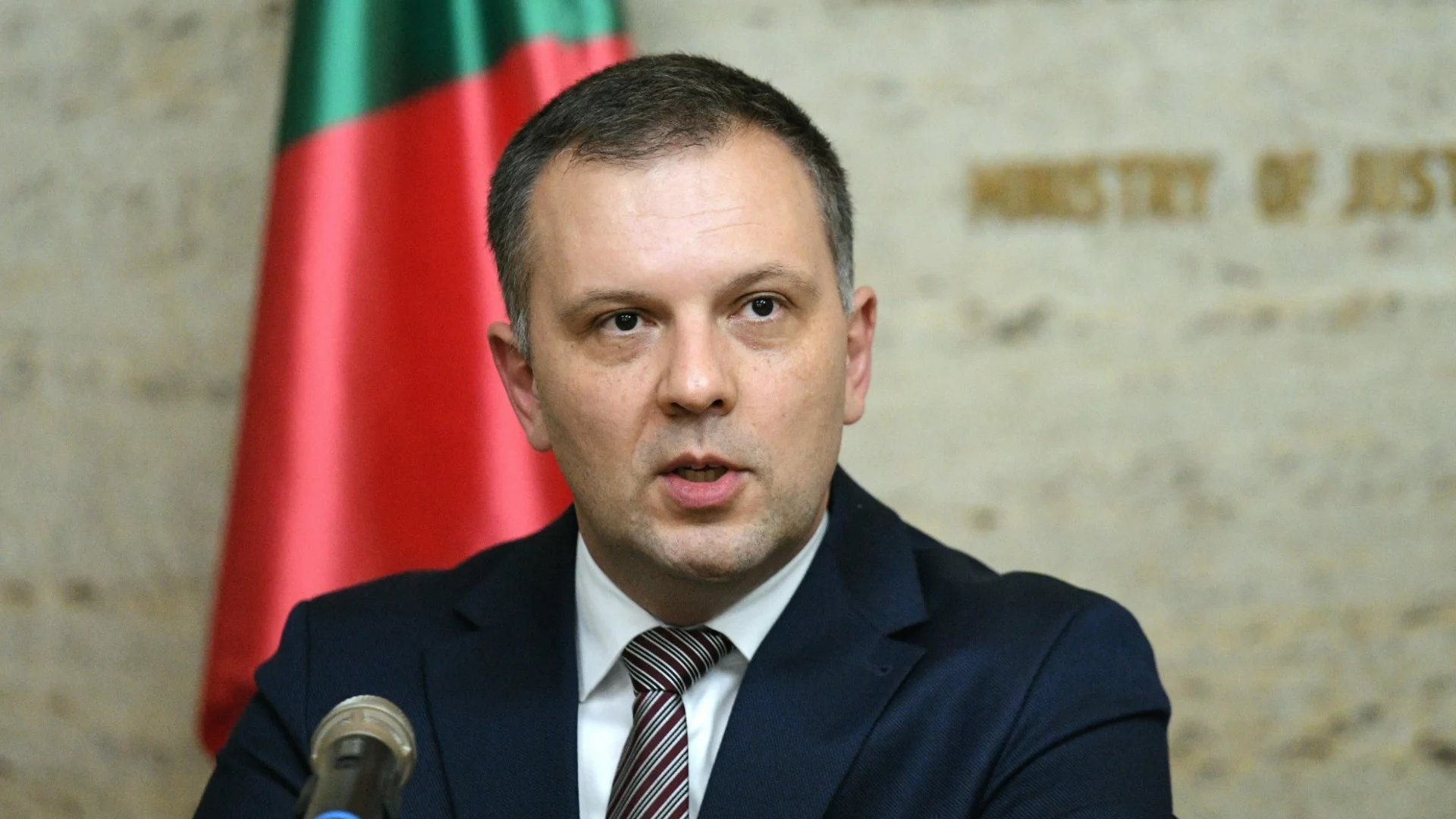 "Едно от големите престъпления на десетилетието": Правосъдният министър допусна и финансови престъпления по случая "Петрохан"