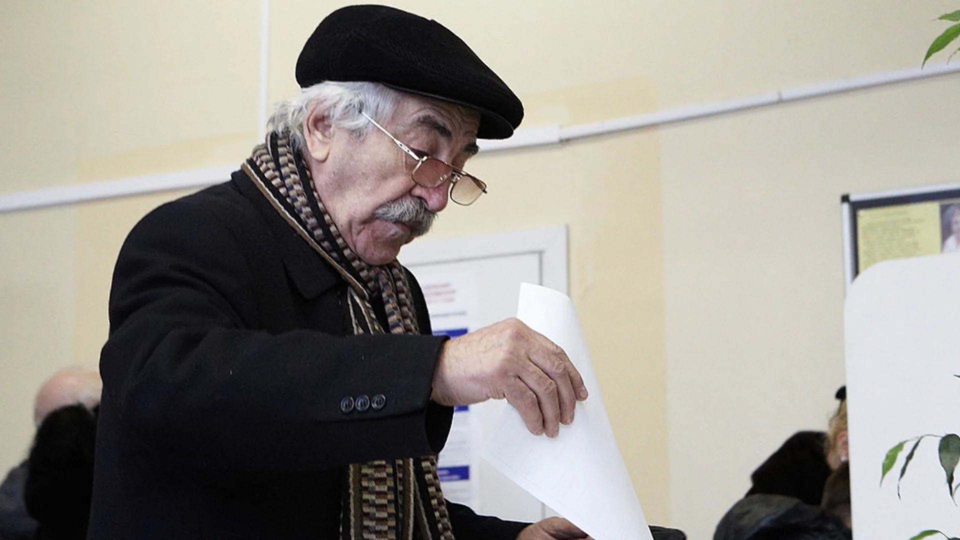 Методика на изборни измами: Реалният изборен резултат на партията на Путин за Думата е над 1,6 пъти по-нисък