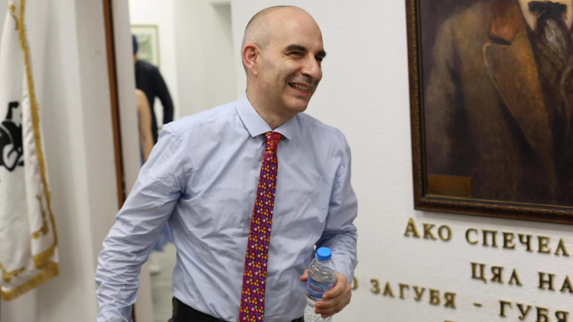 Волгин иска поста на президента да е с повече власт, определи Йотова за "по-срамежлив" евроатлантик