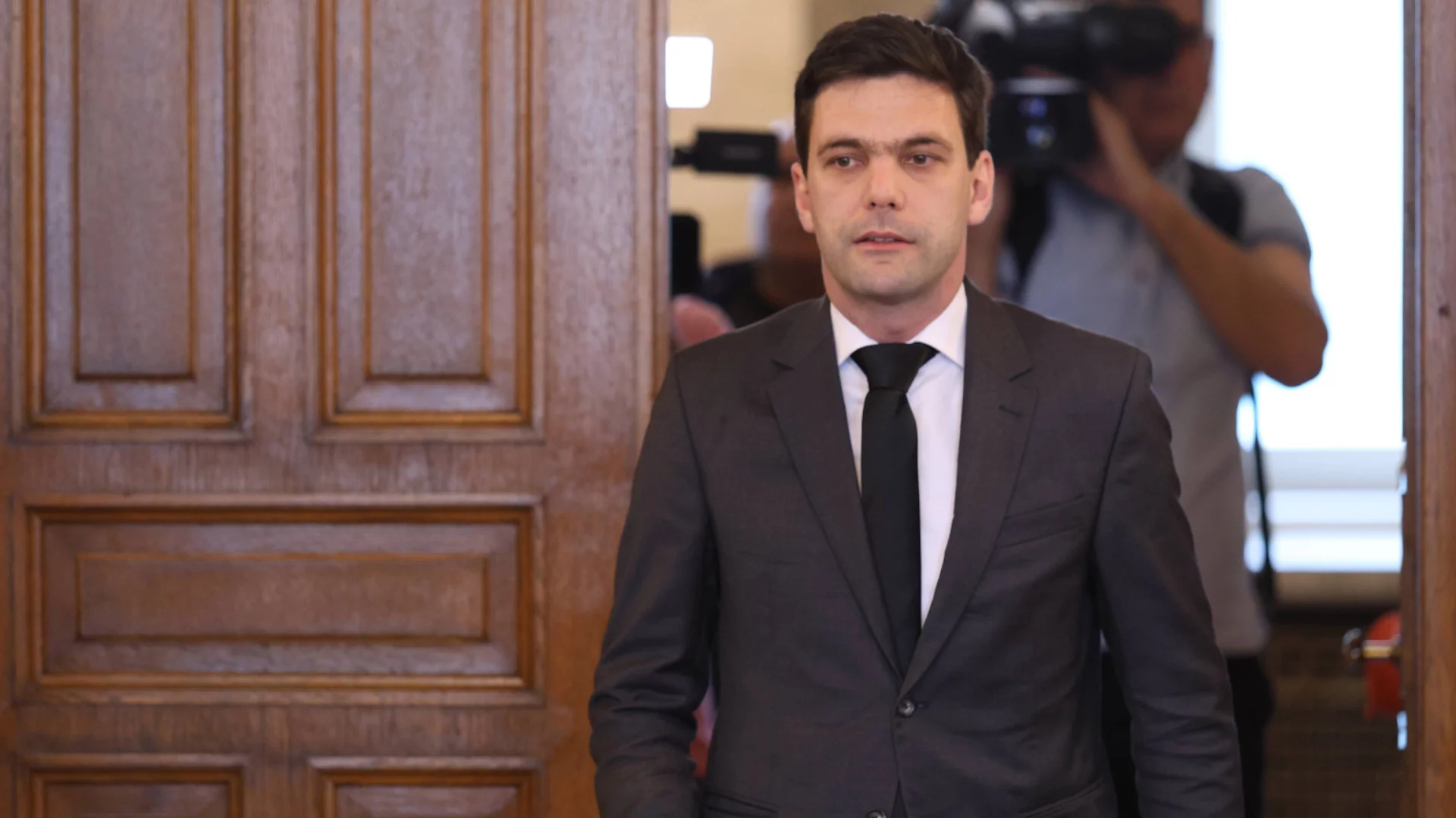 Не искам да плаша хората по принцип, а се стремя да ги убедя с аргументи