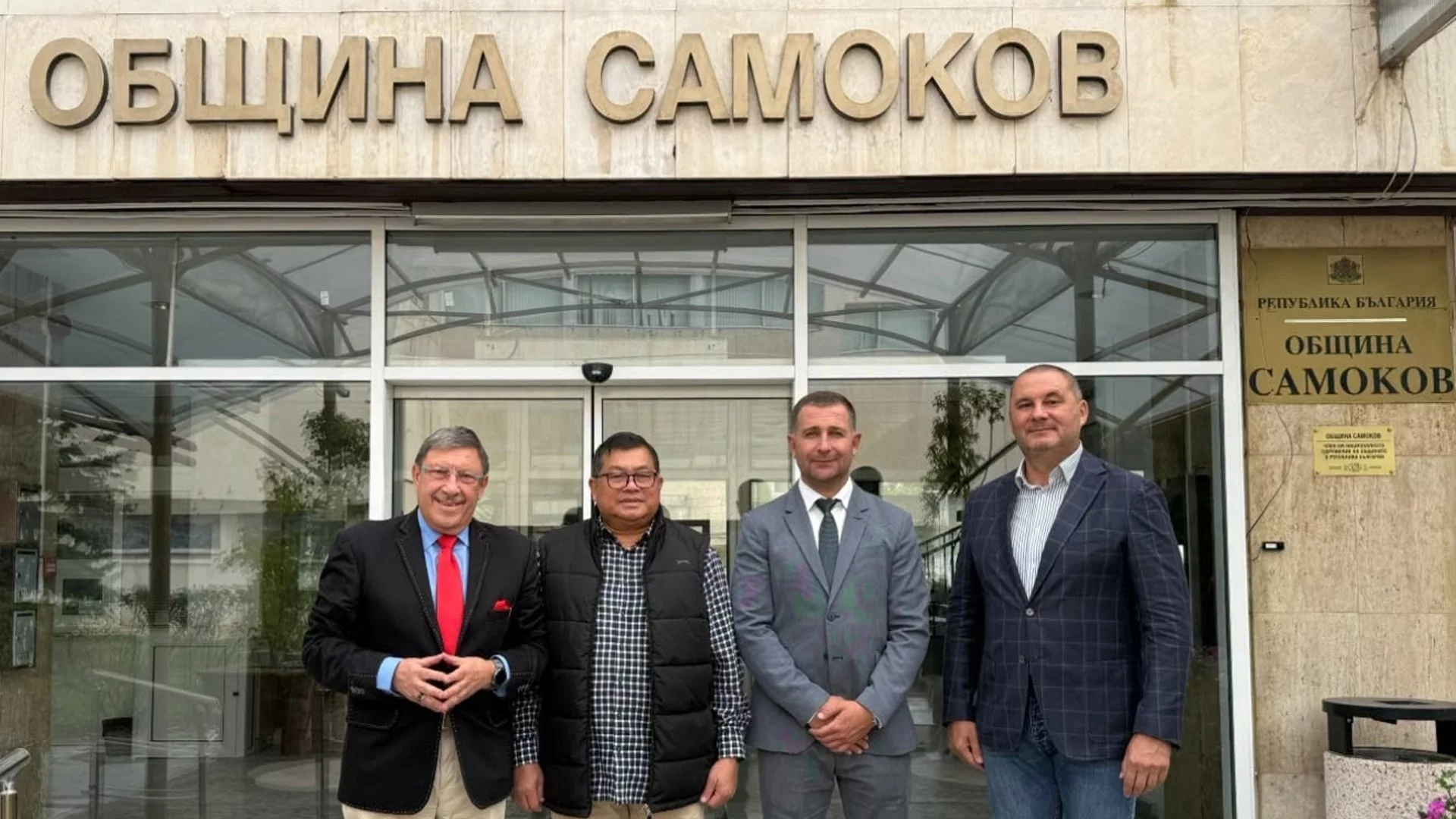 Кметът на Самоков се срещна с посланика на Кралство Камбоджа