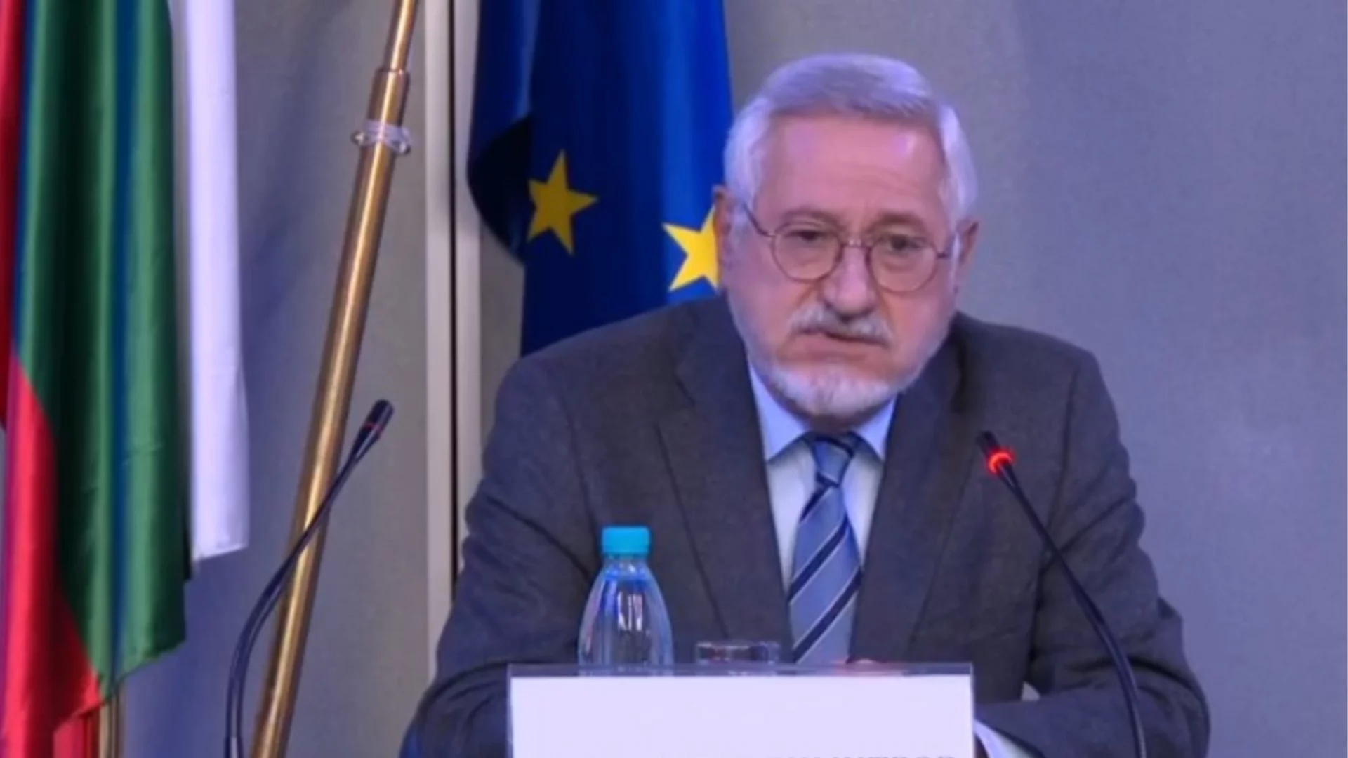 Проф. Ангел Димитров: Българските политици не трябва да отговарят на всичко, произнесено в Северна Македония