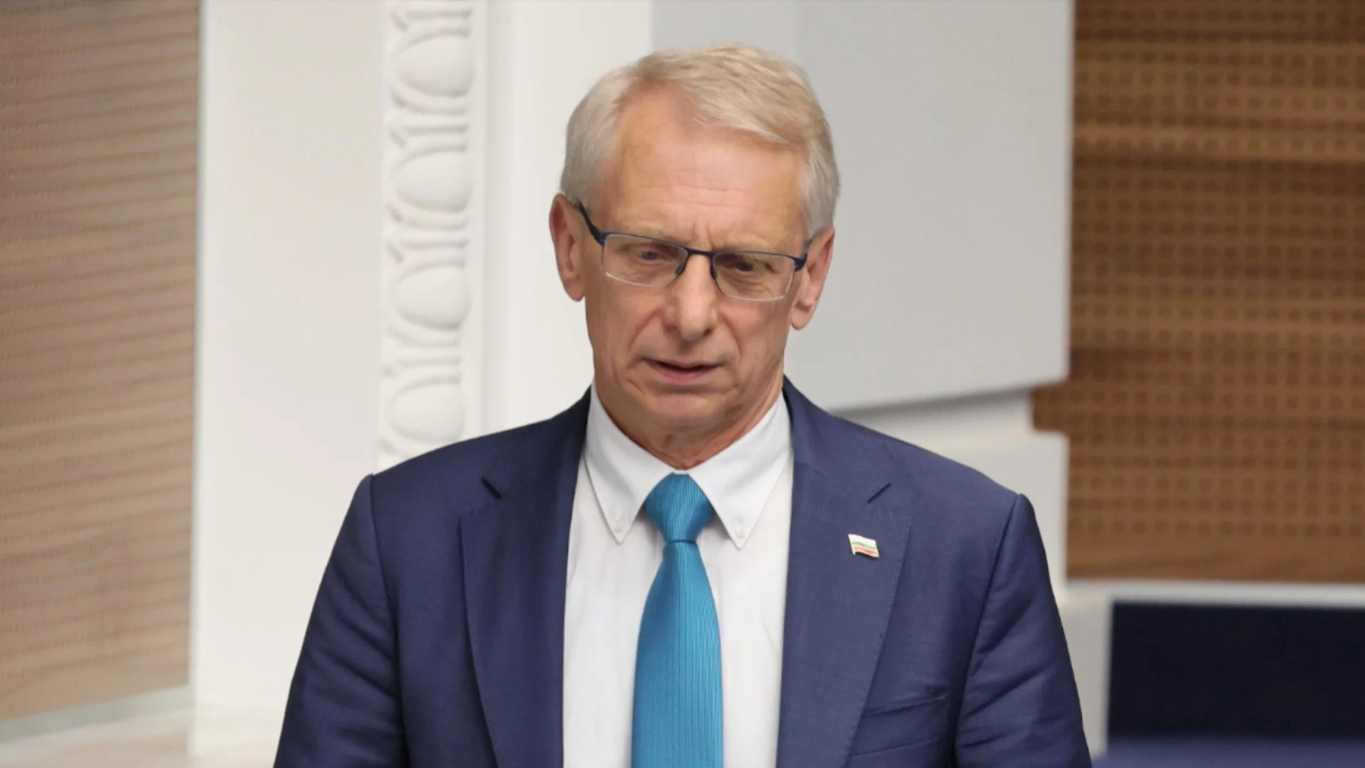 "Няма как да ни уважават, ако ние не уважаваме себе си": Денков се срамува от поведението на Йотова в ООН (ВИДЕО)