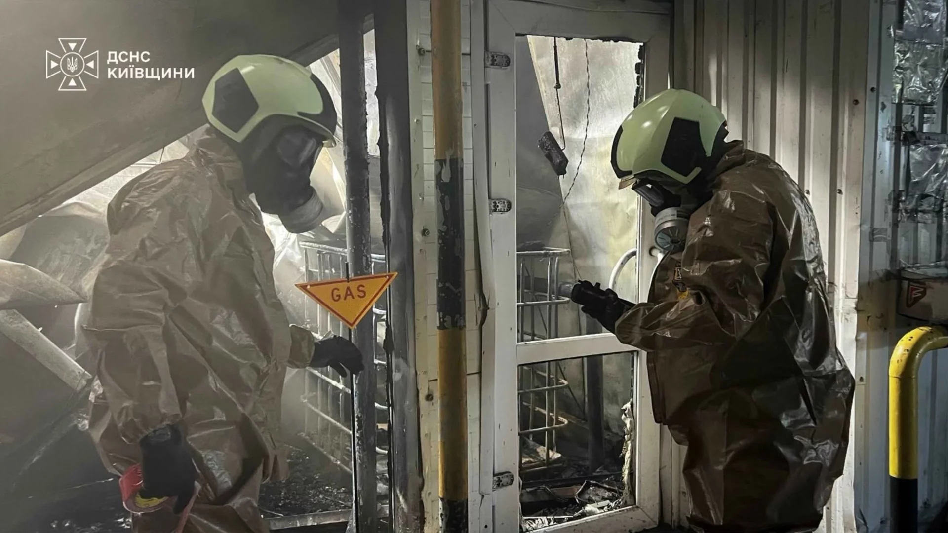 Русия удари посред ден Националната академия на науките на Украйна, уби и рани хора в Днипро (ВИДЕО)