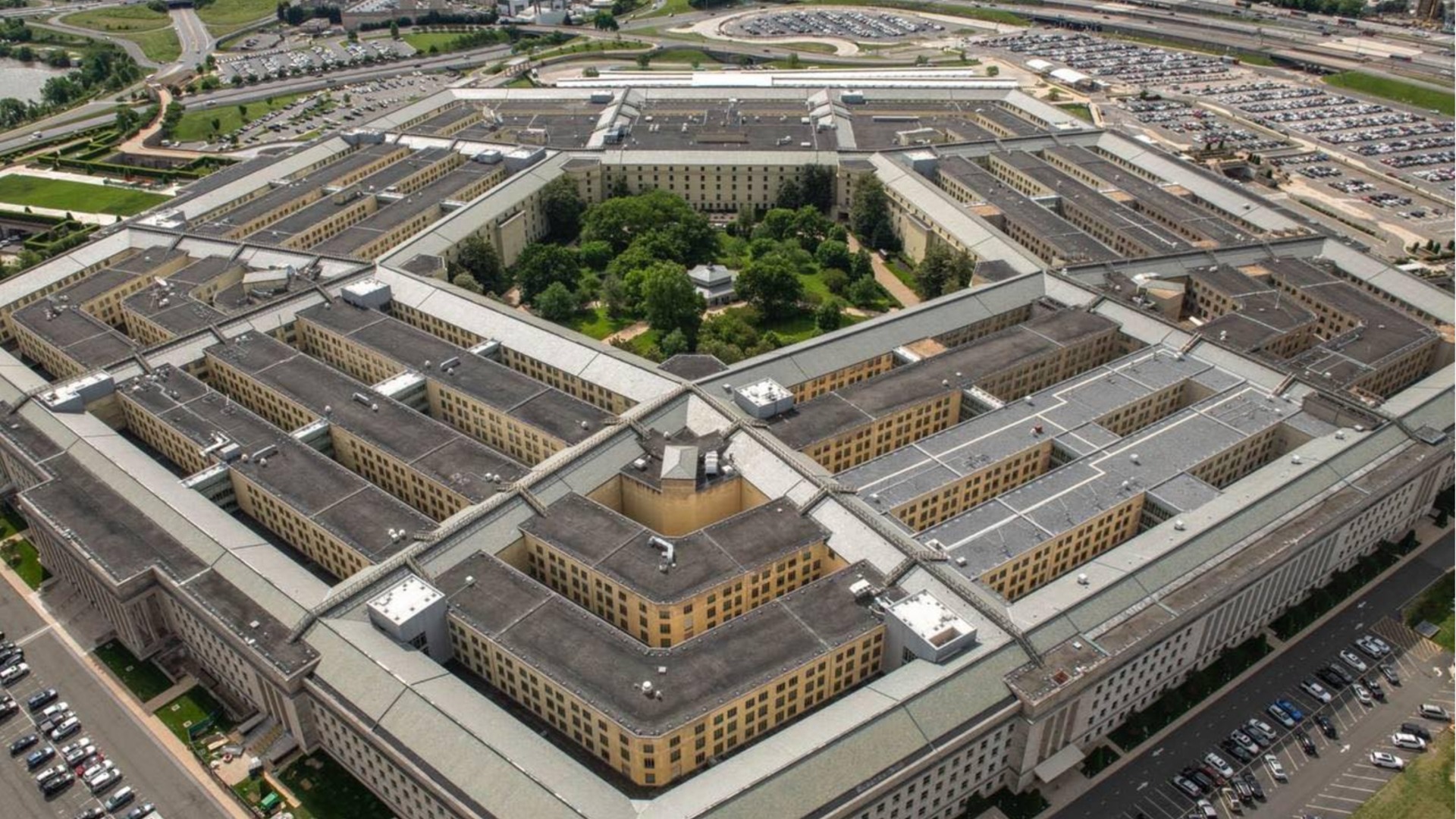 Нов удар по сигурността в САЩ: Хакери откраднаха данни на милиони военнослужещи от Пентагона