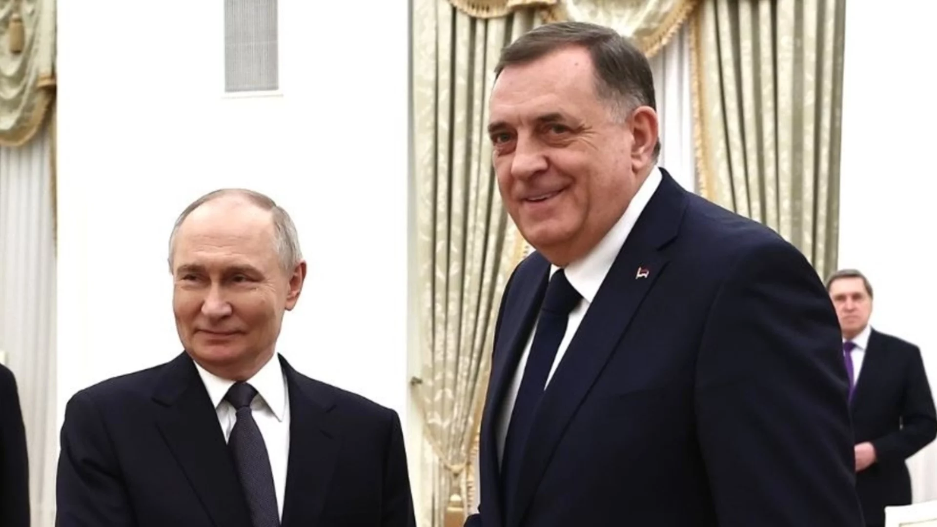 Намеса в изборите: Путин подкрепя сърбите в Босна и Херцеговина